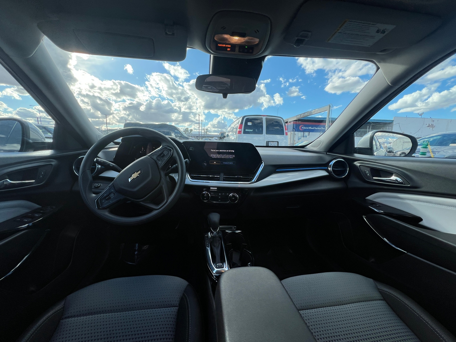 Thumbnail: 2025 Chevrolet Trax - 3