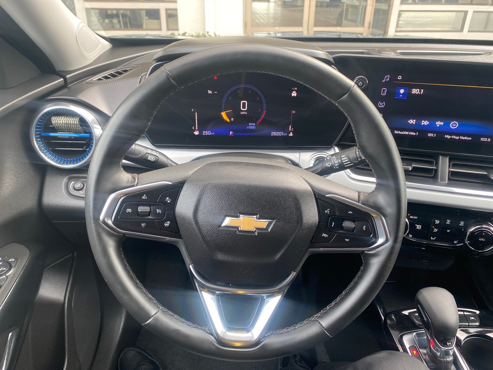 Thumbnail: 2025 Chevrolet Trax - 5