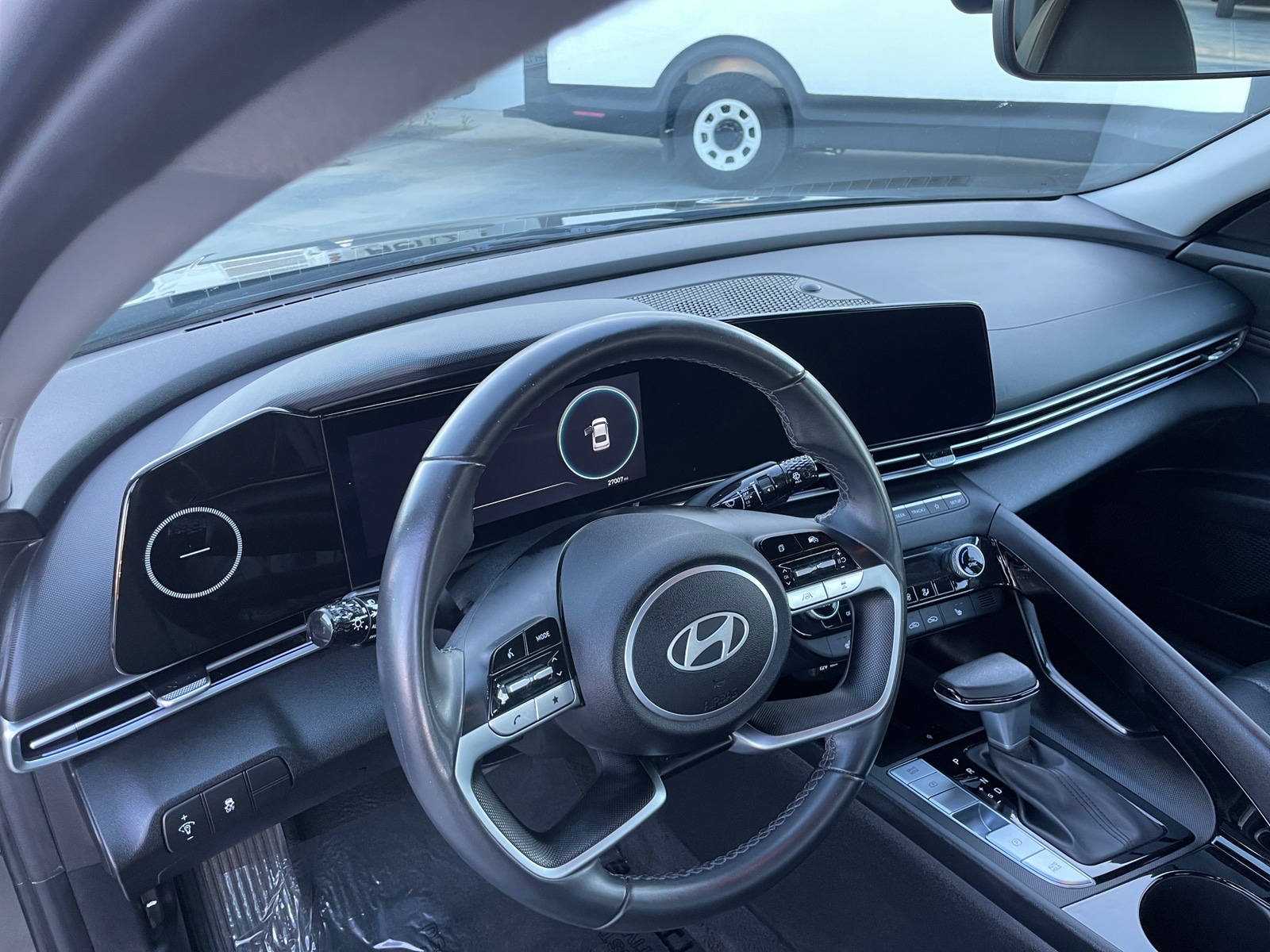 Thumbnail: 2025 Hyundai Elantra - 3