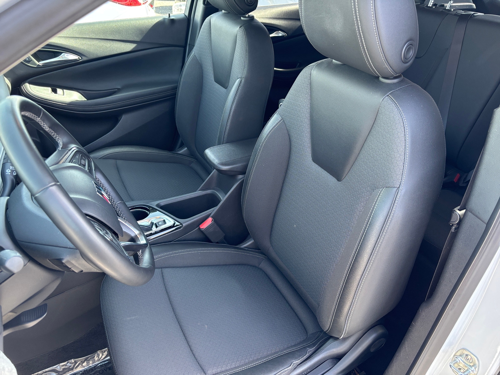 Thumbnail: 2025 Buick Encore GX - 2