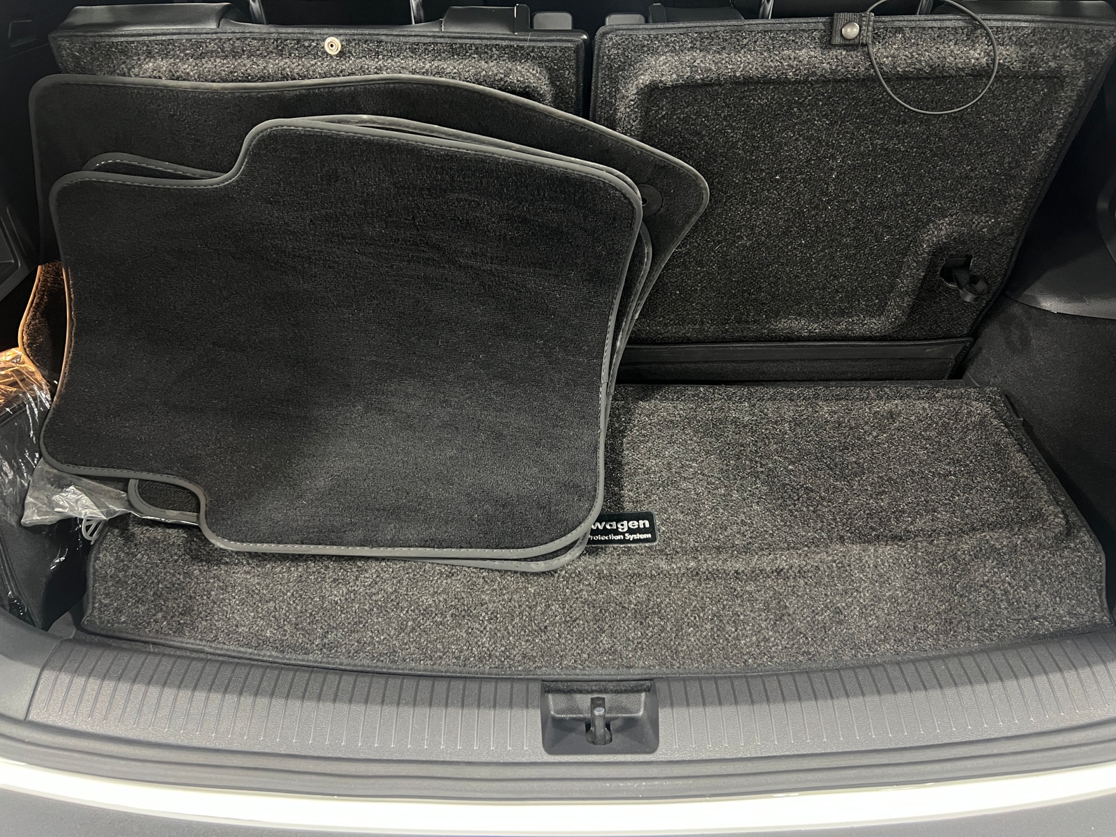 Thumbnail: 2018 Volkswagen Tiguan - 6