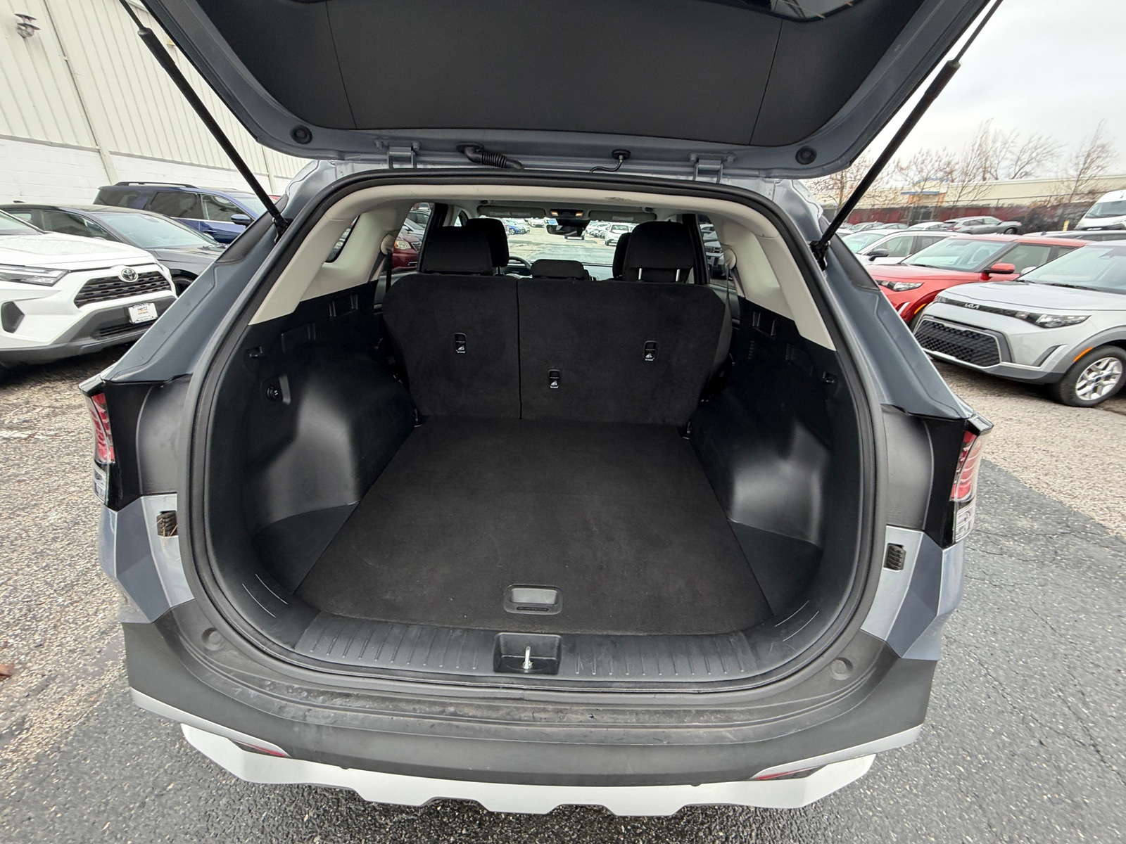 Thumbnail: 2025 Kia Sportage - 6