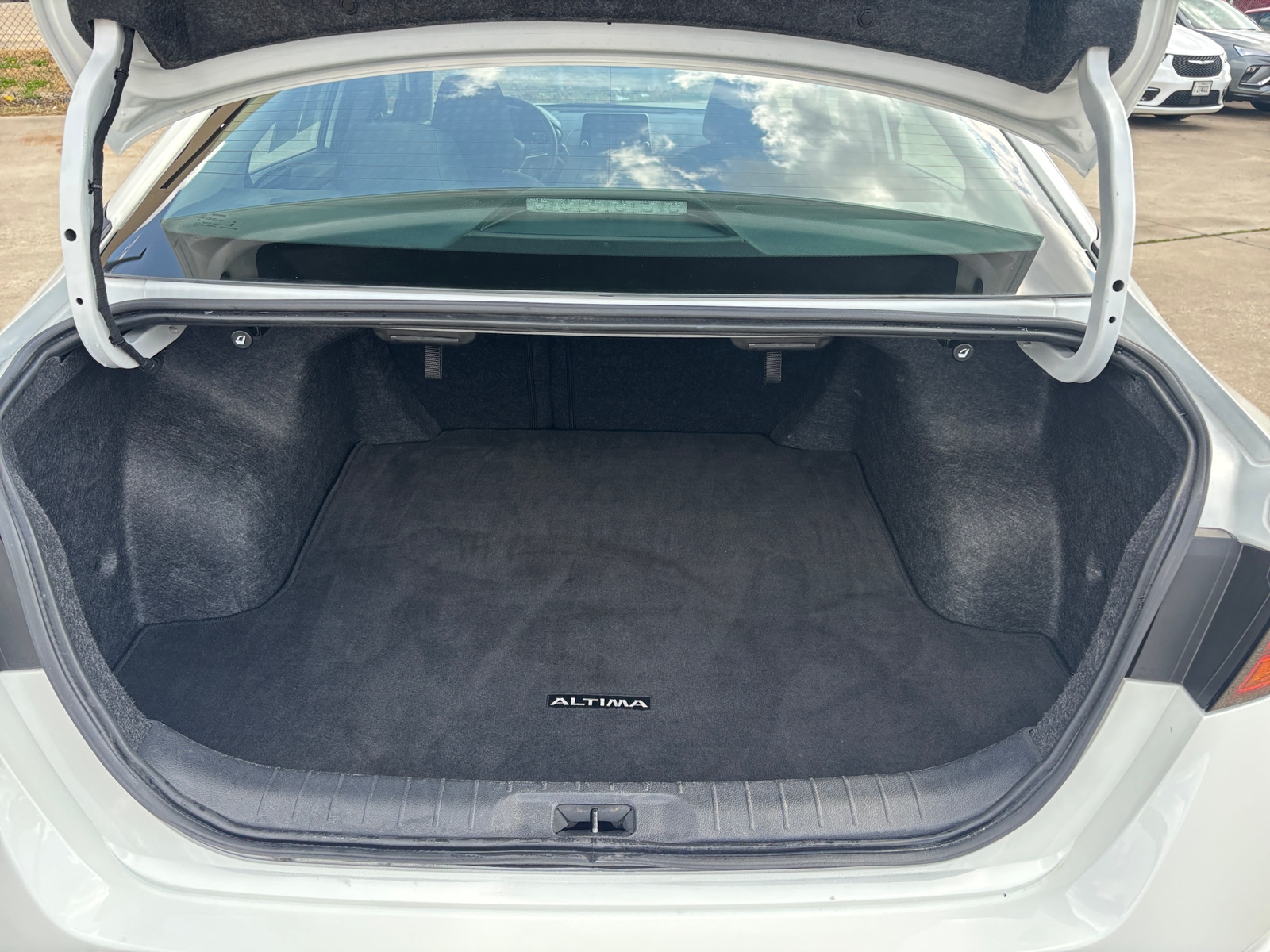 Thumbnail: 2025 Nissan Altima - 6