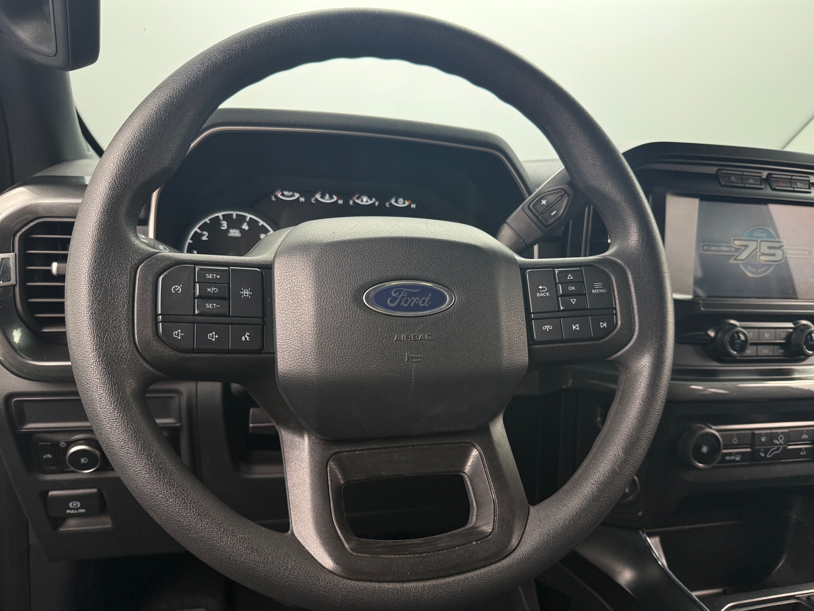 Thumbnail: 2023 Ford Econoline - 5