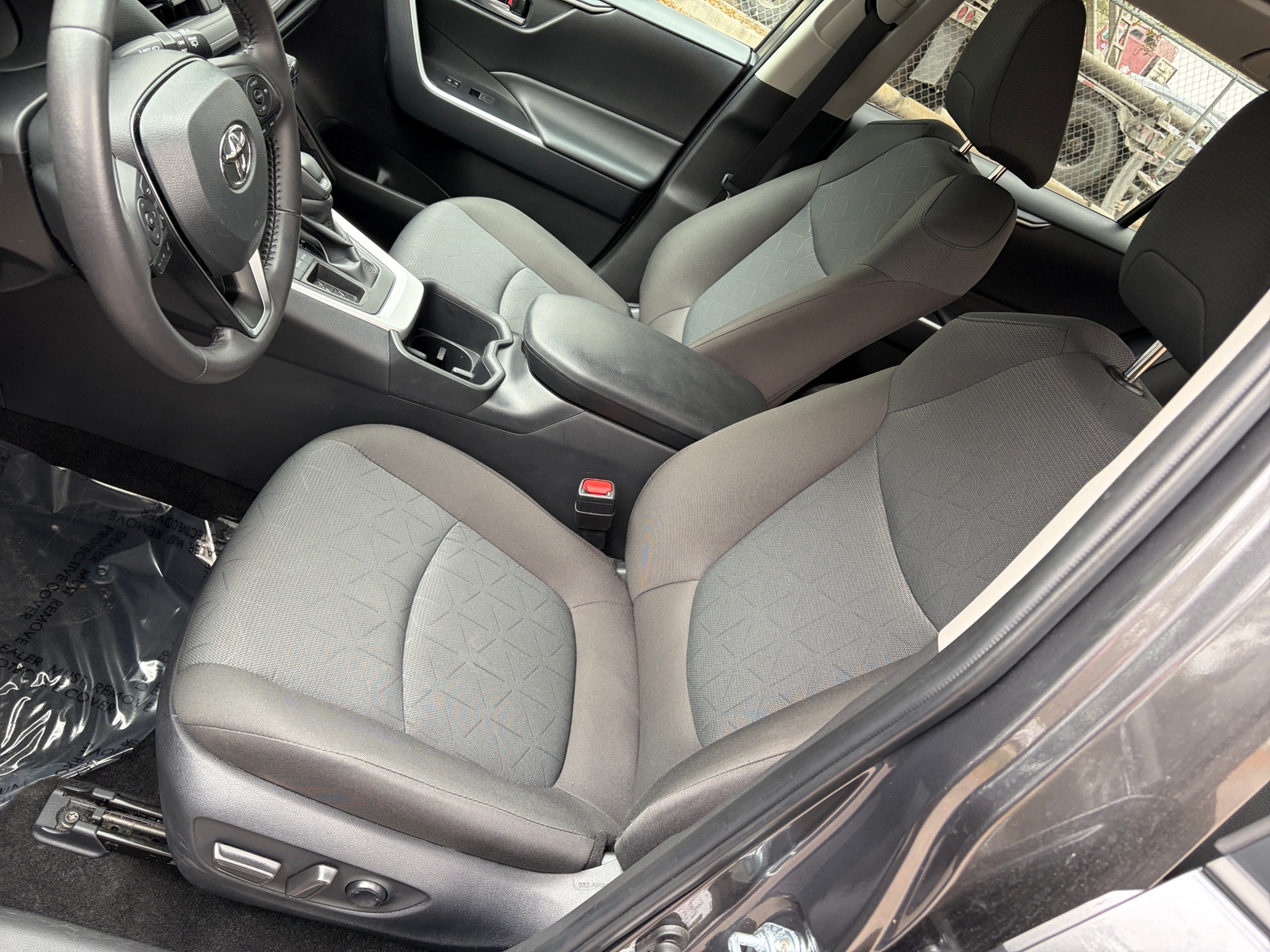 Thumbnail: 2025 Toyota RAV4 - 2