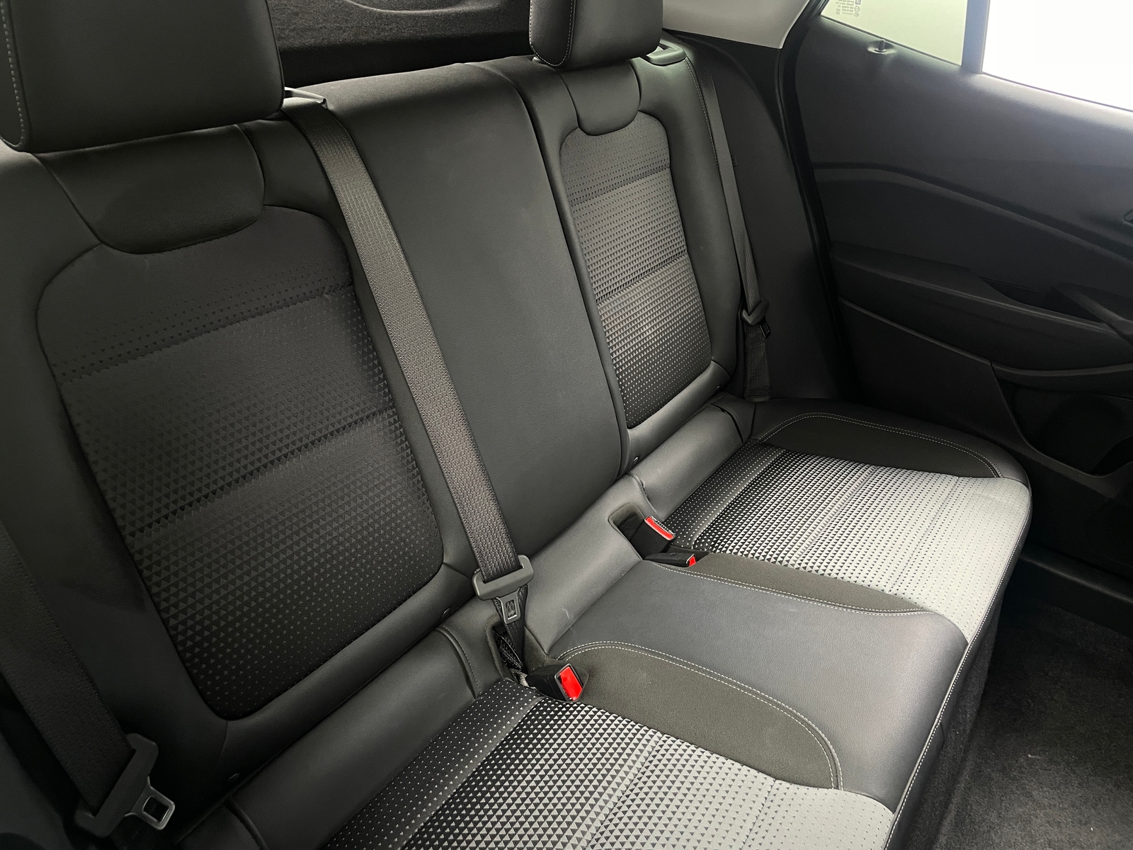 Thumbnail: 2025 Chevrolet Trax - 6