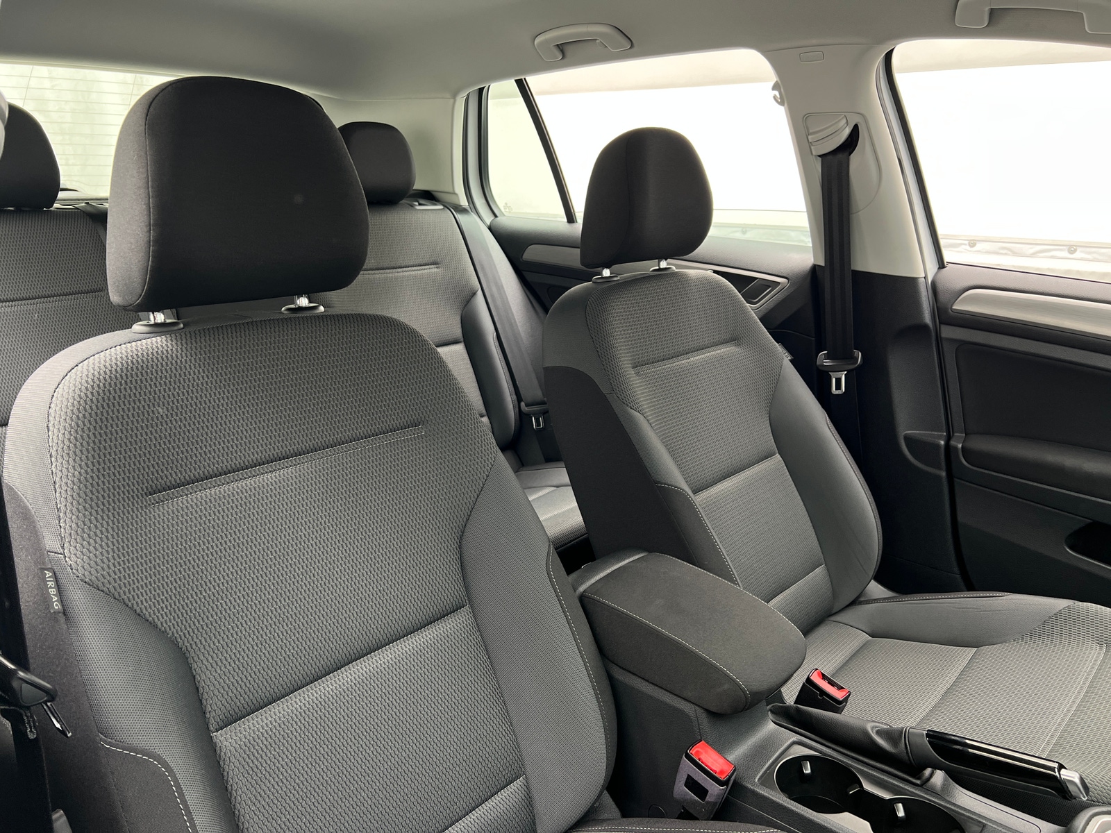 Thumbnail: 2017 Volkswagen Golf - 2