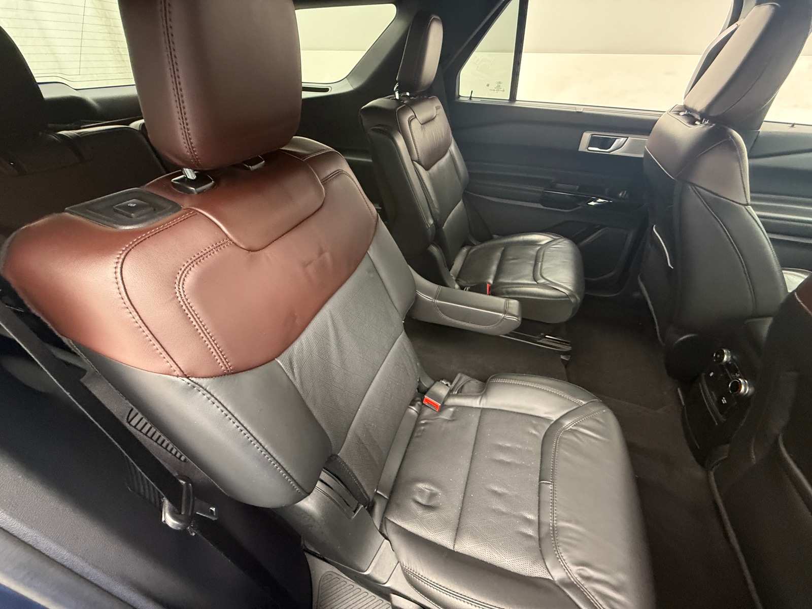 Thumbnail: 2022 Ford Explorer - 5