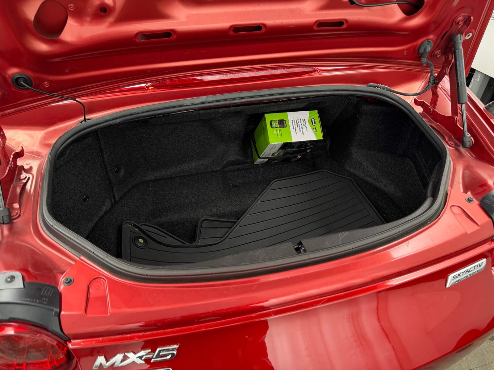 Thumbnail: 2016 Mazda MX-5 Miata - 5