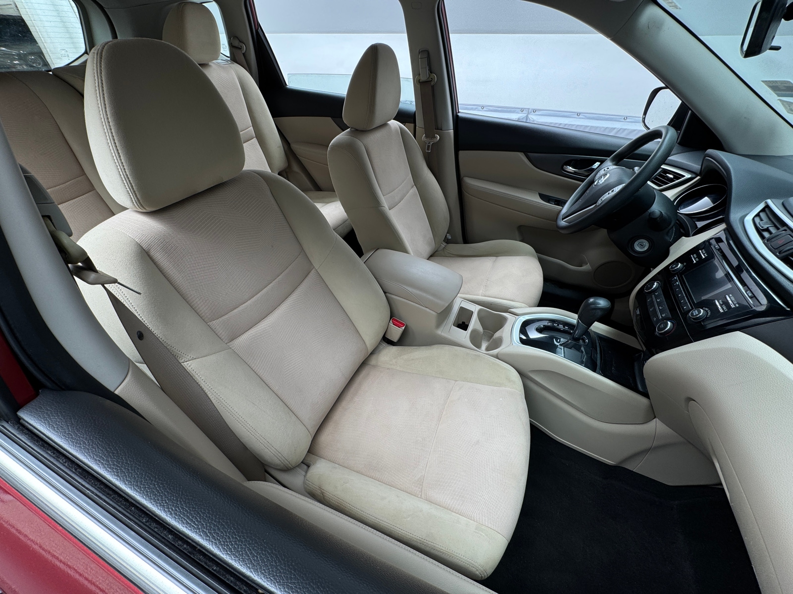 Thumbnail: 2016 Nissan Rogue - 2