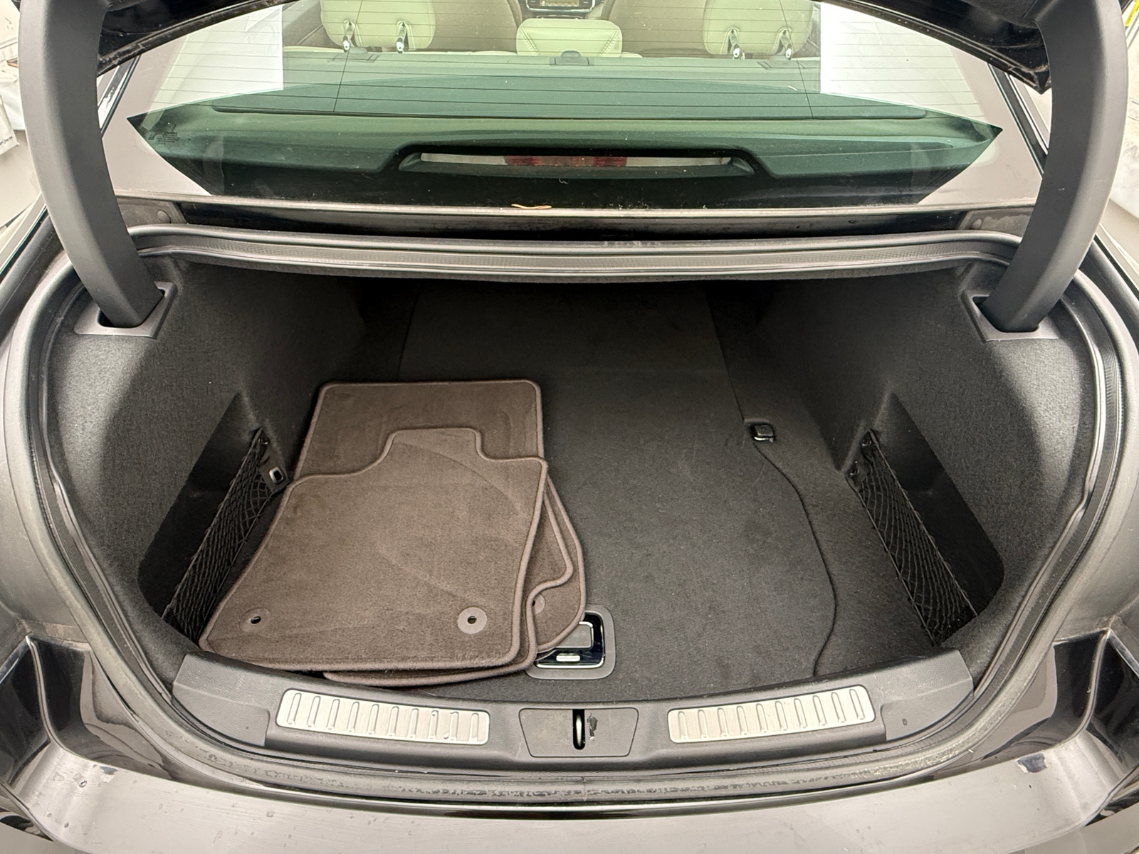 Thumbnail: 2018 Lincoln Continental - 6