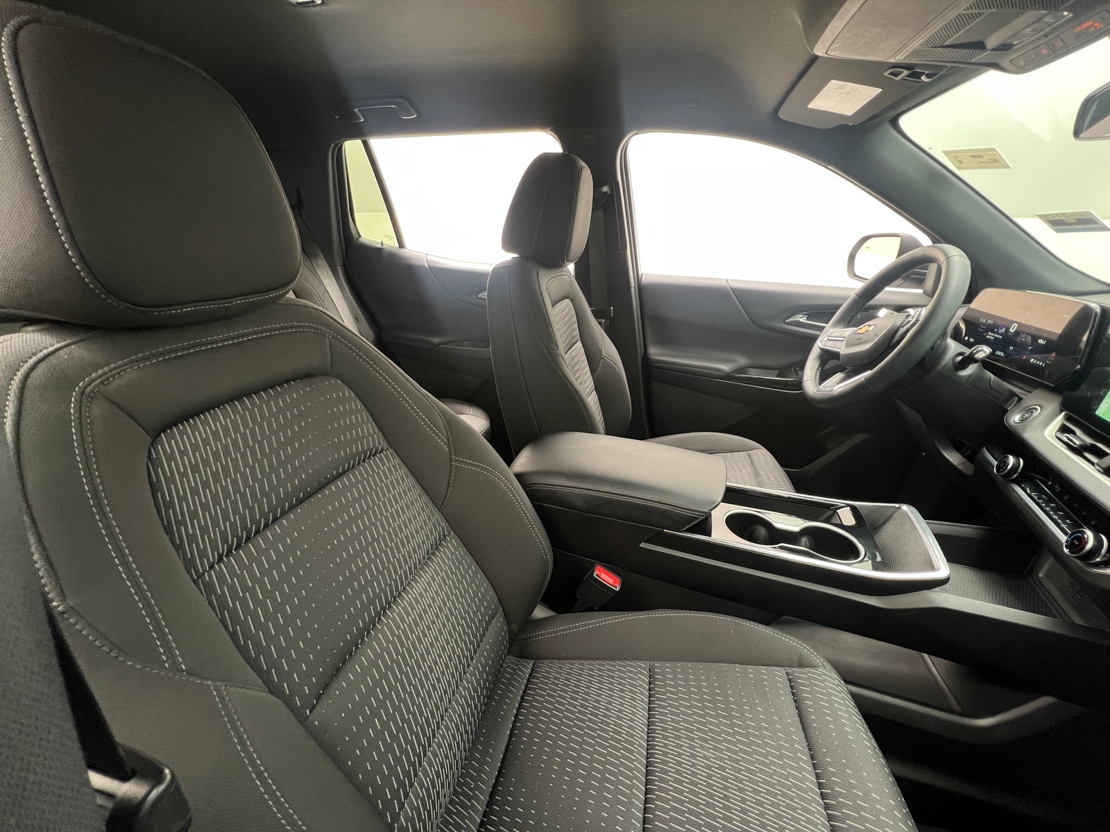 Thumbnail: 2025 Chevrolet Equinox - 2