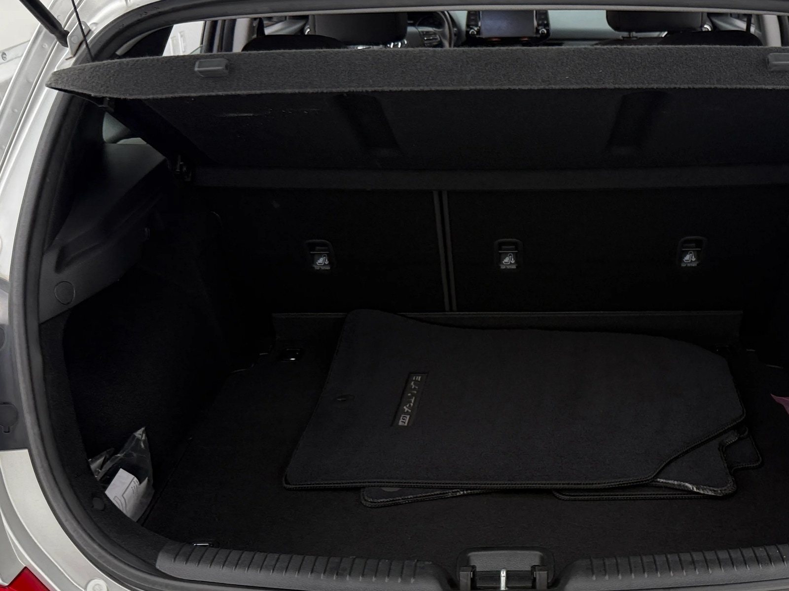 Thumbnail: 2018 Hyundai Elantra - 7