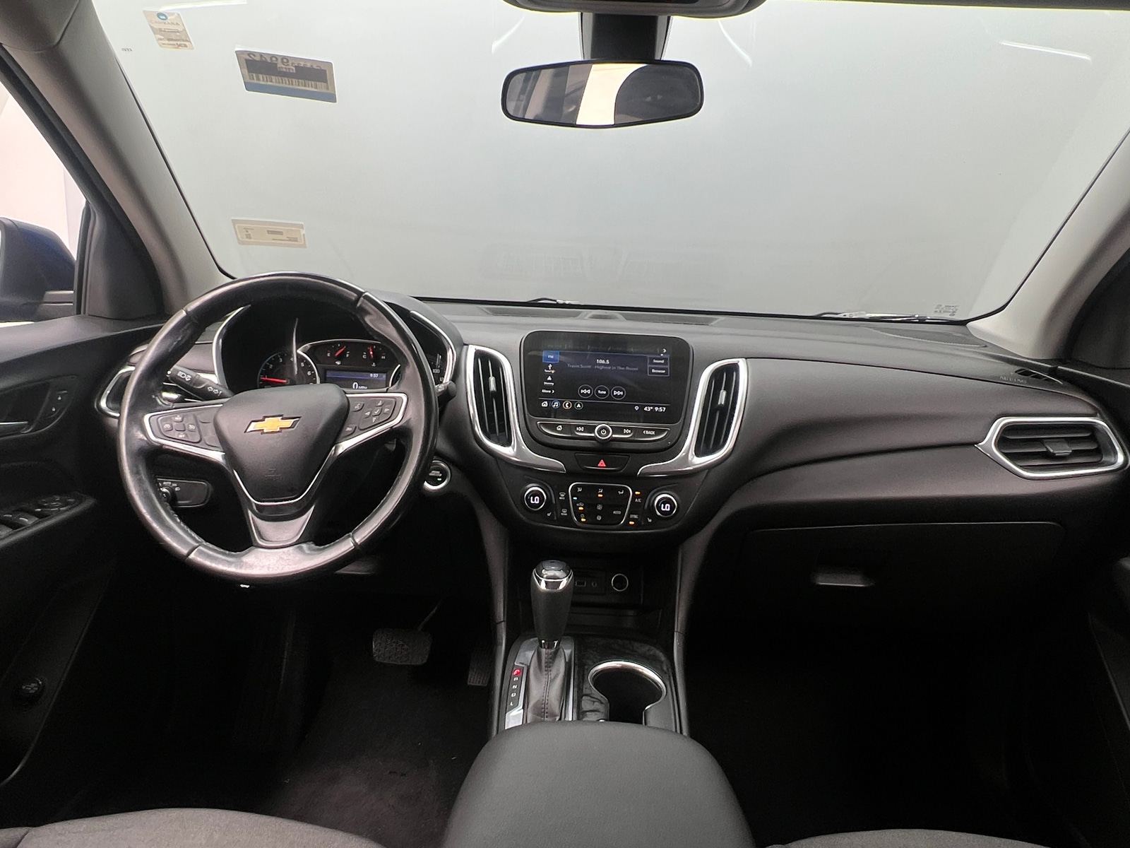 Thumbnail: 2019 Chevrolet Equinox - 3