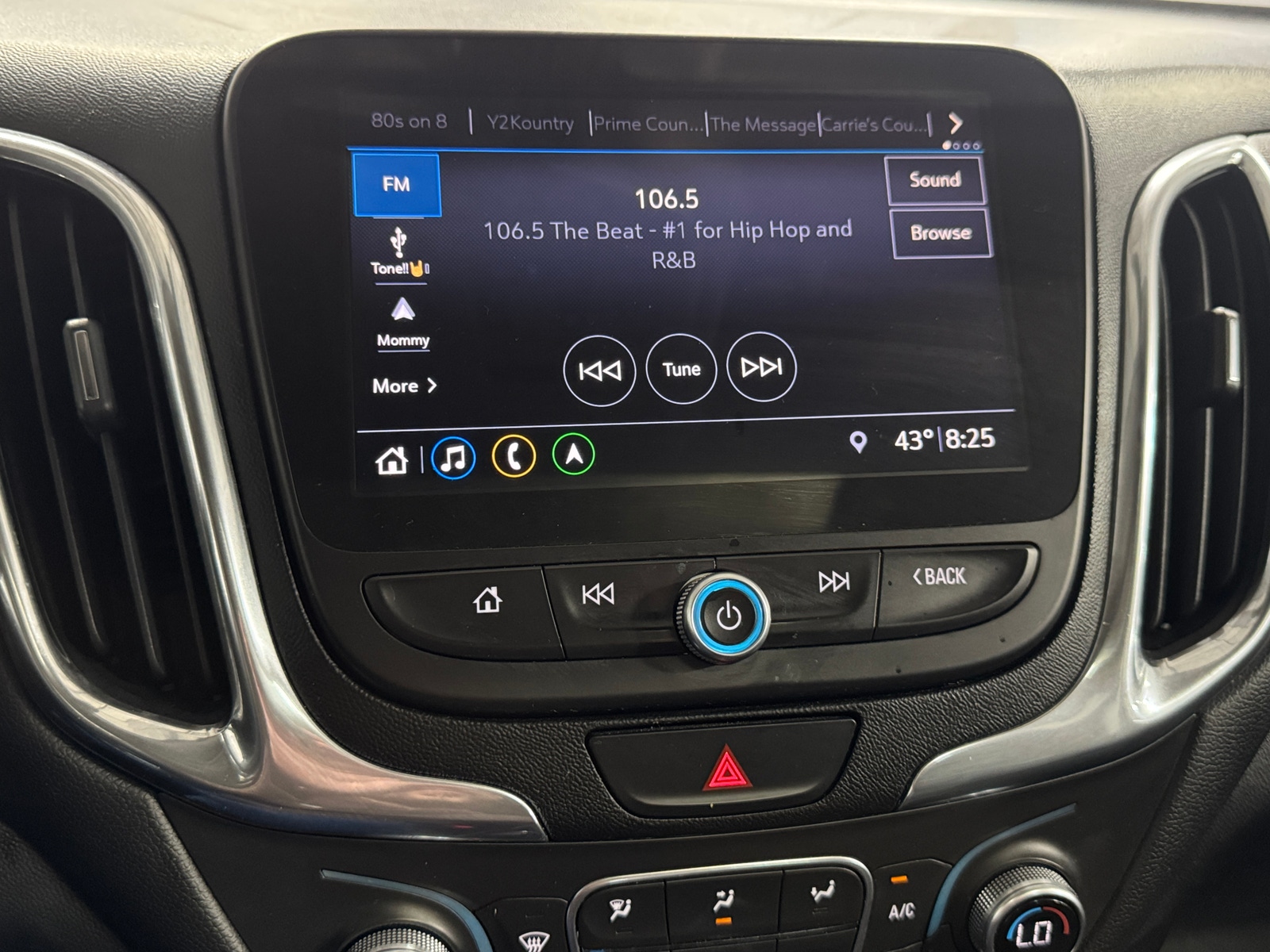 Thumbnail: 2019 Chevrolet Equinox - 4