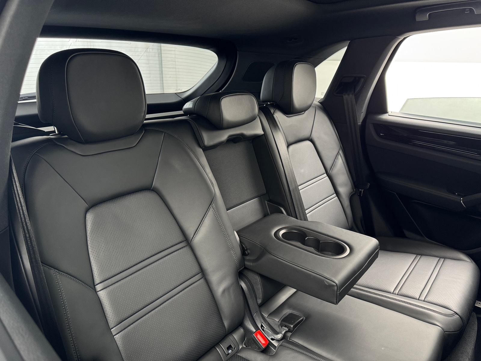 Thumbnail: 2020 Porsche Cayenne - 5