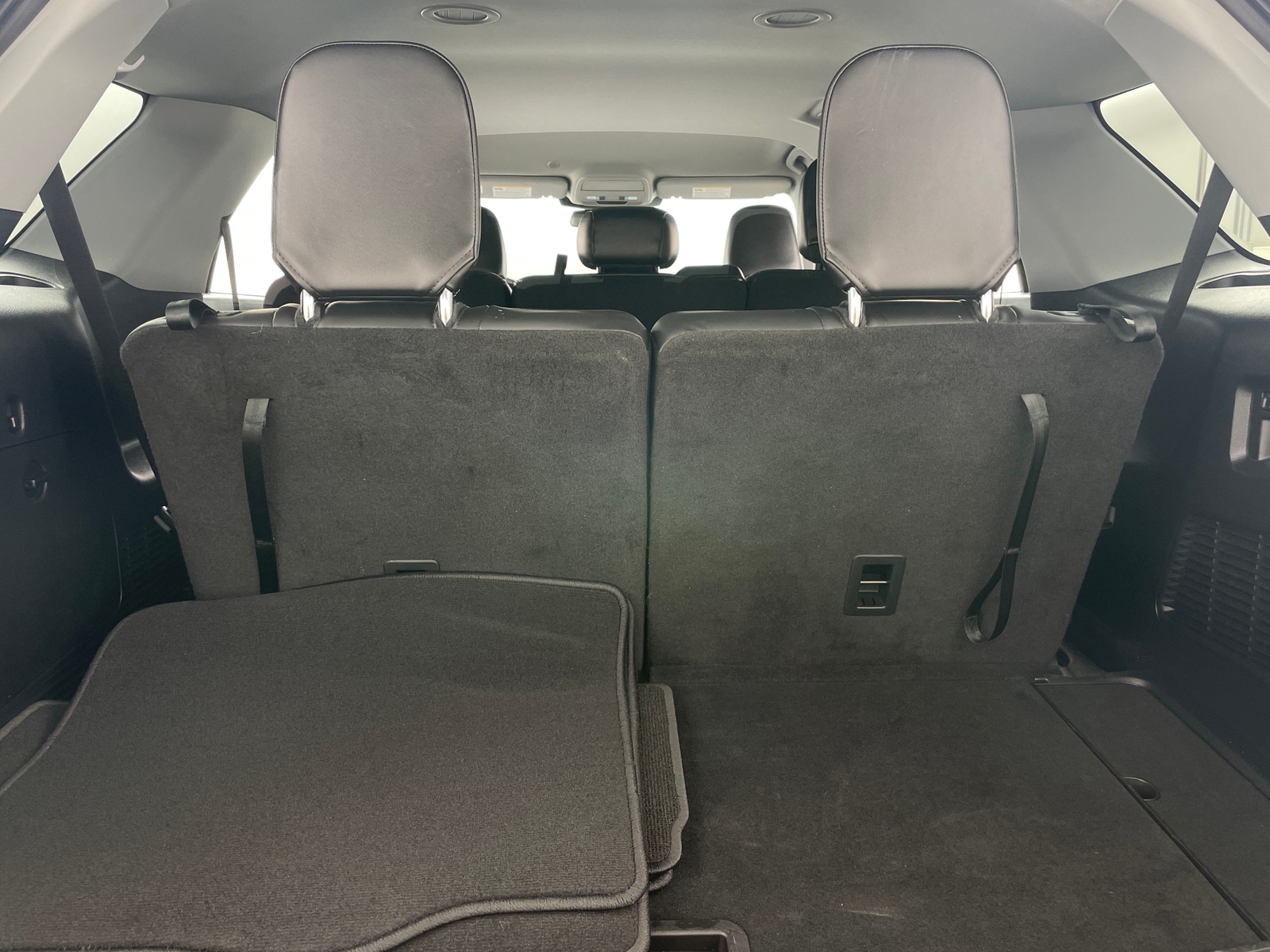 Thumbnail: 2022 Ford Explorer - 7