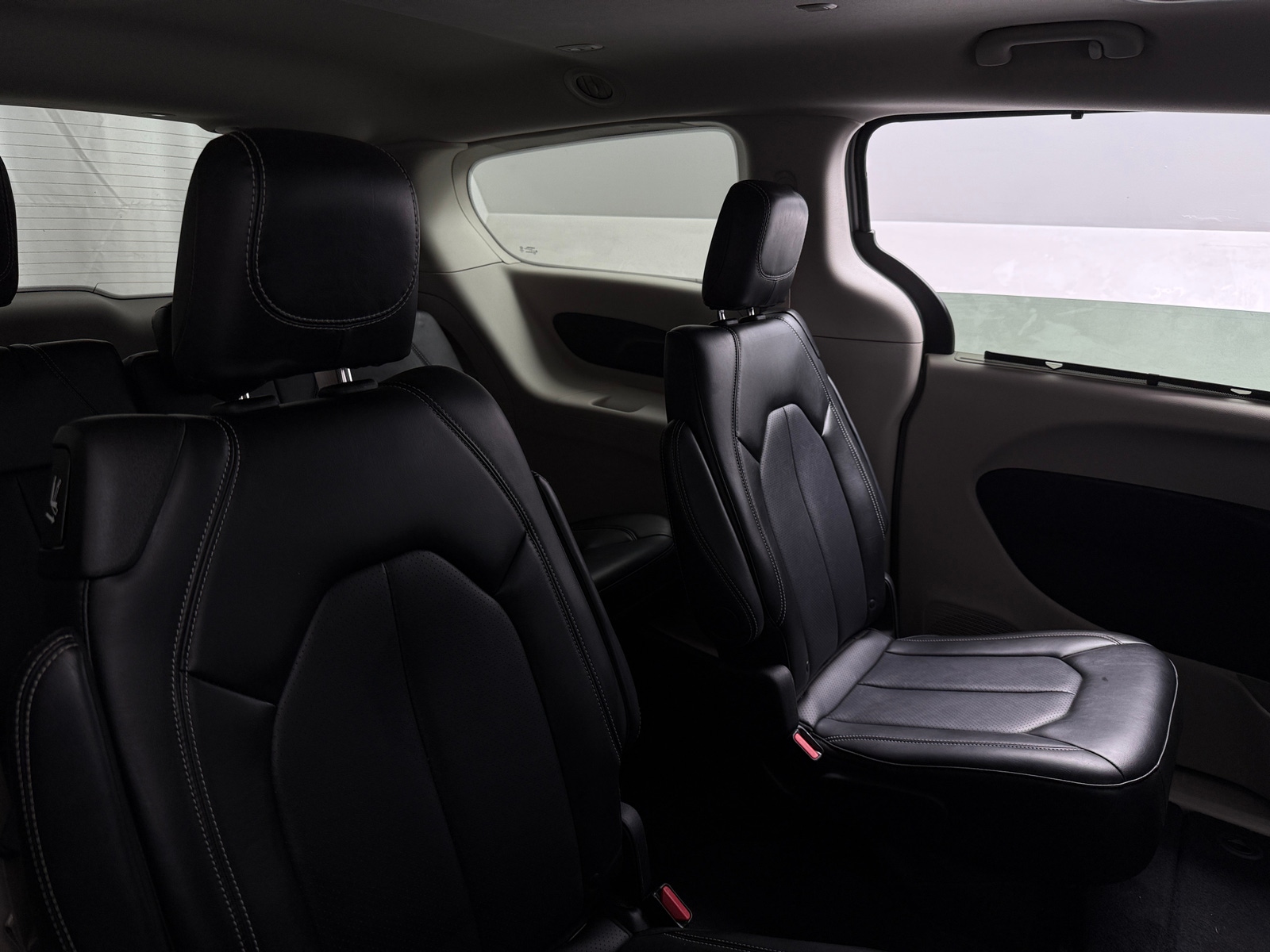 Thumbnail: 2024 Chrysler Pacifica - 5