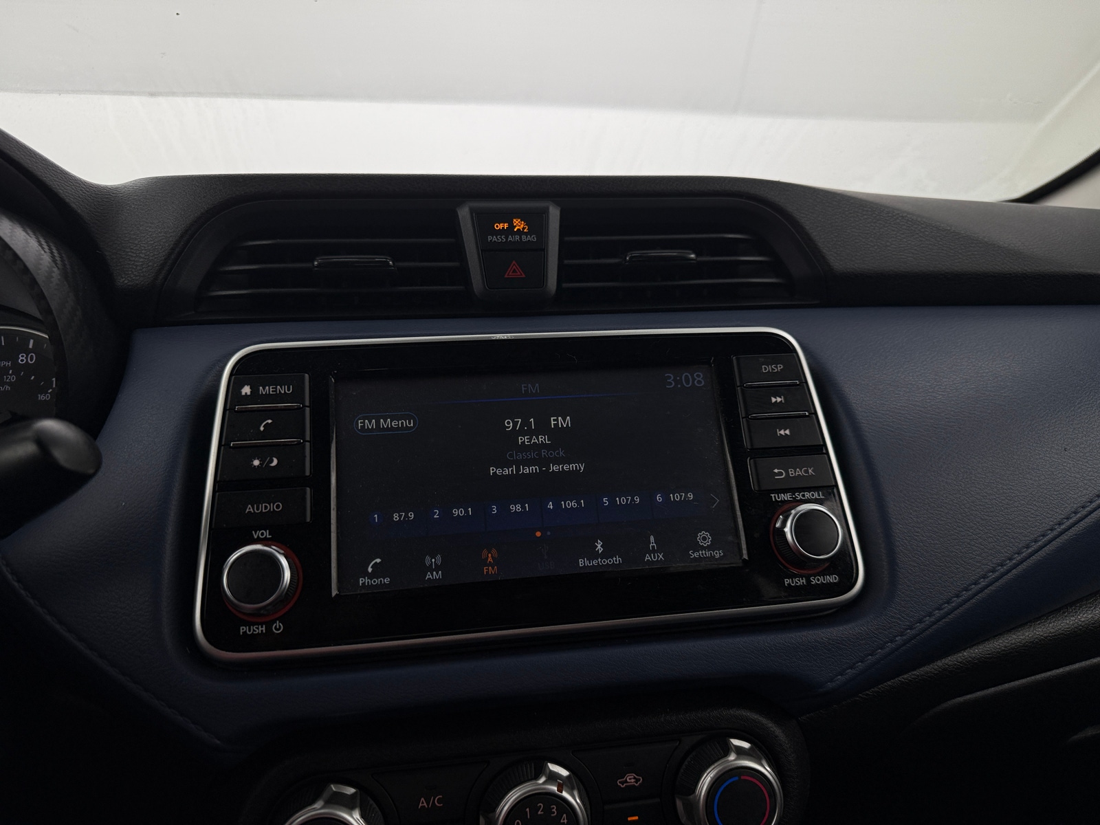 Thumbnail: 2023 Nissan Versa - 4