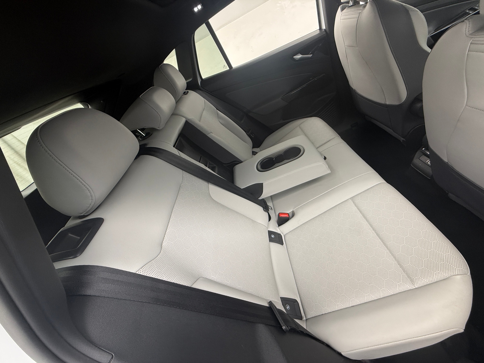 Thumbnail: 2021 Volkswagen ID.4 - 5