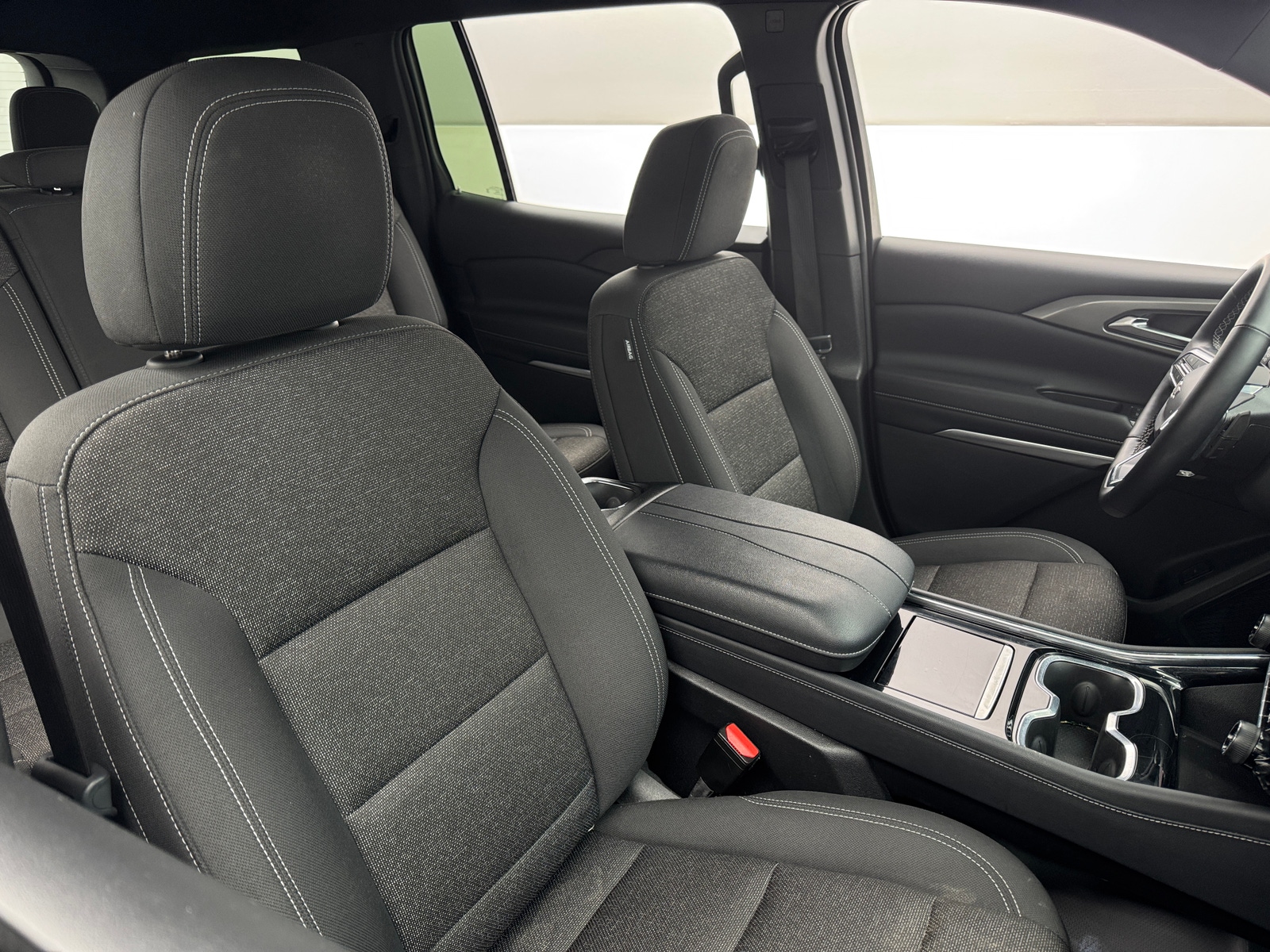 Thumbnail: 2024 Chevrolet Traverse - 2