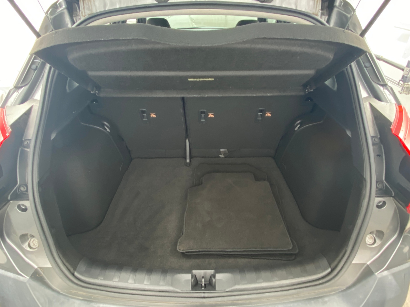 Thumbnail: 2019 Nissan Kicks - 7