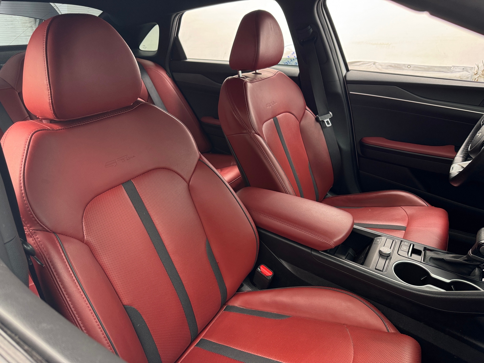 Thumbnail: 2023 Kia K5 - 2