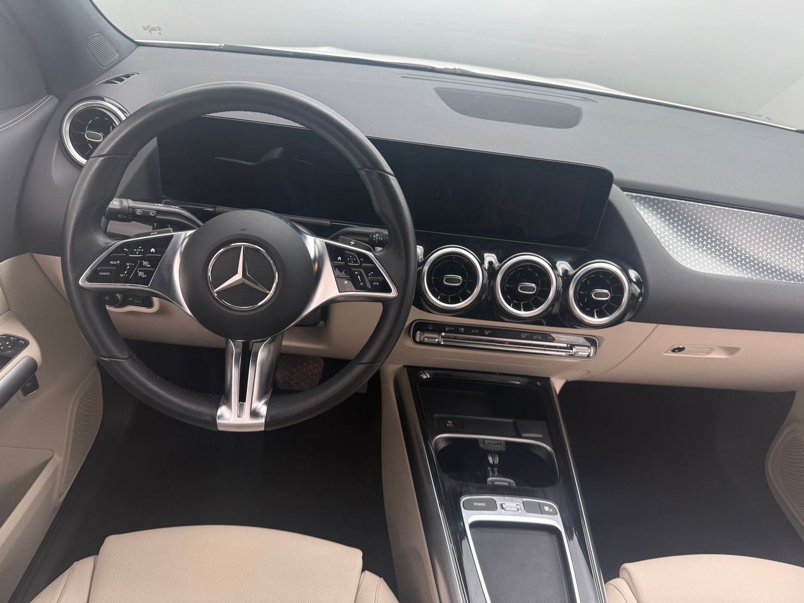 Thumbnail: 2025 Mercedes-Benz GLA - 4