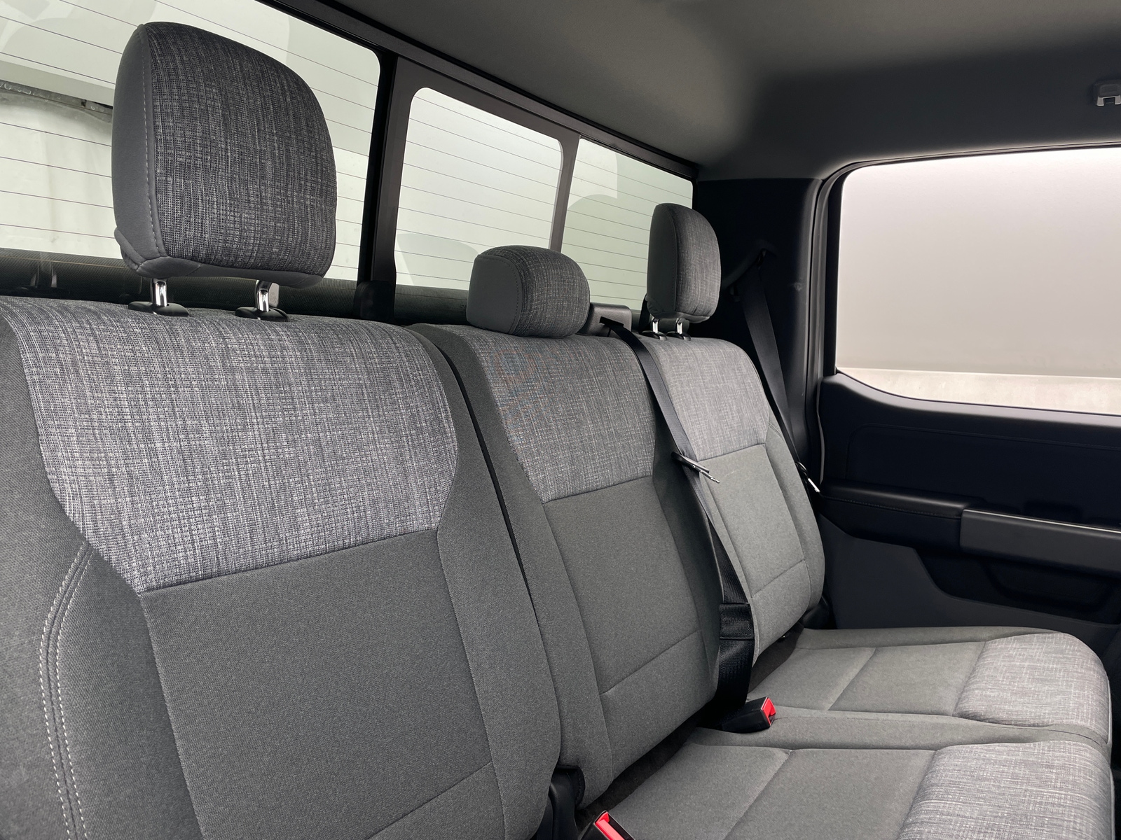 Thumbnail: 2022 Ford Econoline - 6