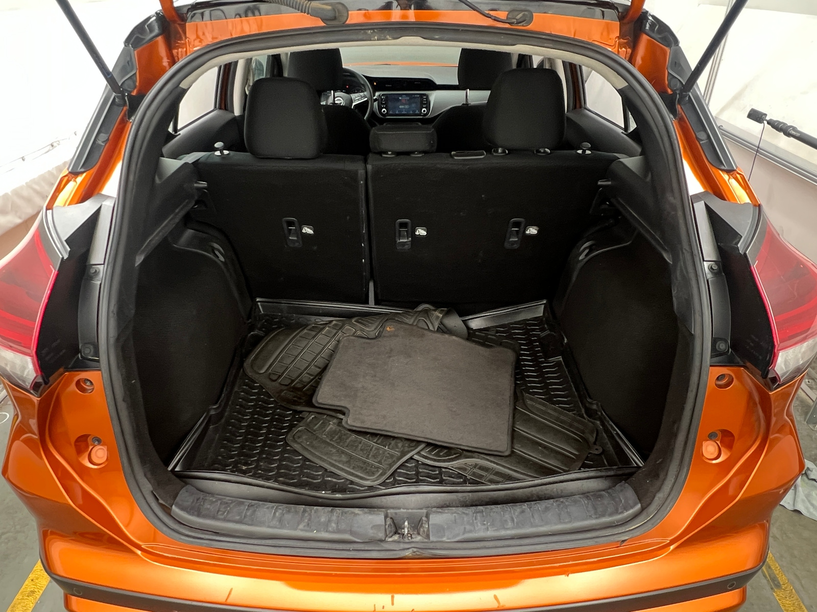 Thumbnail: 2024 Nissan Kicks - 7