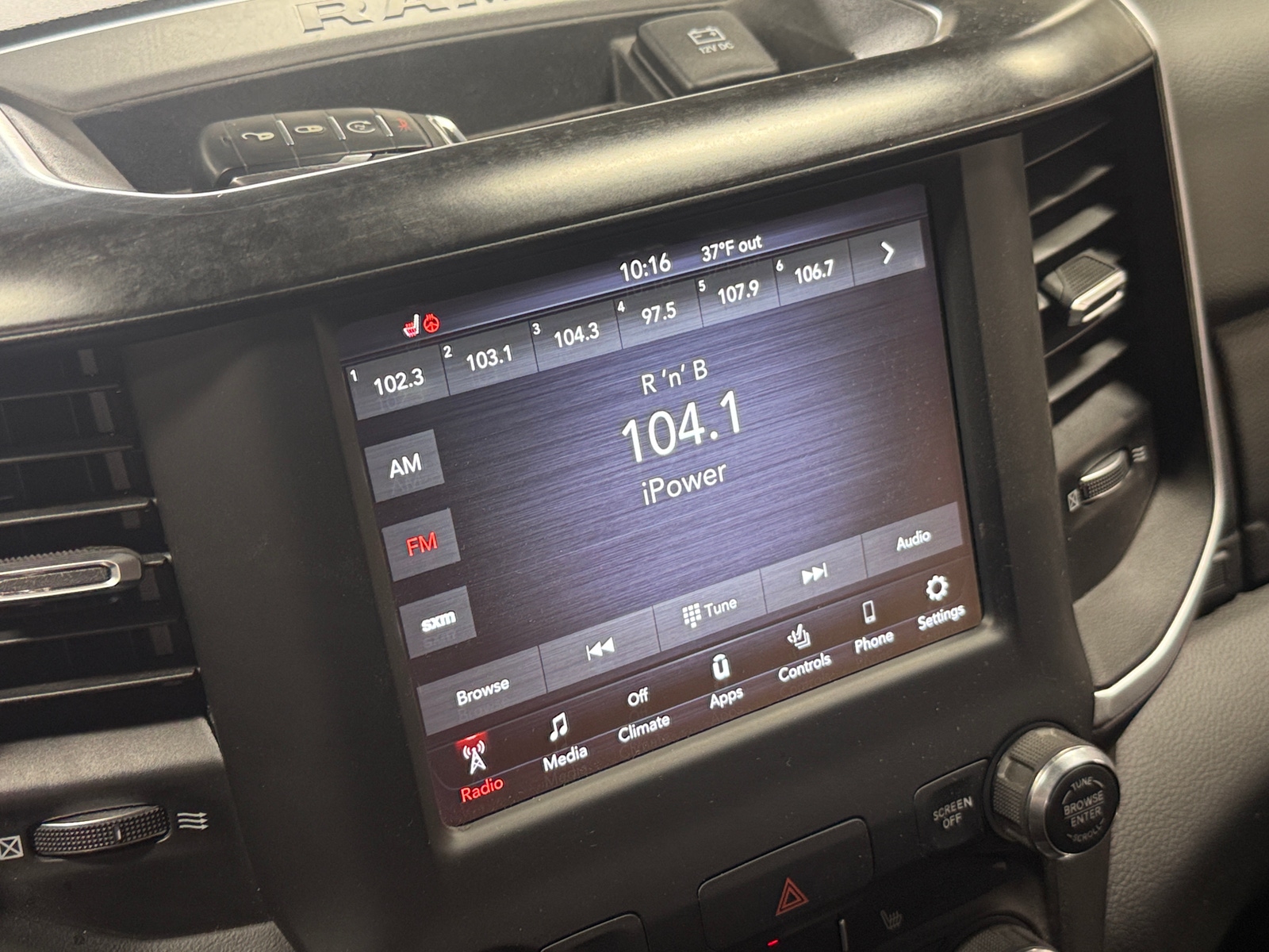 Thumbnail: 2020 RAM 1500 - 4