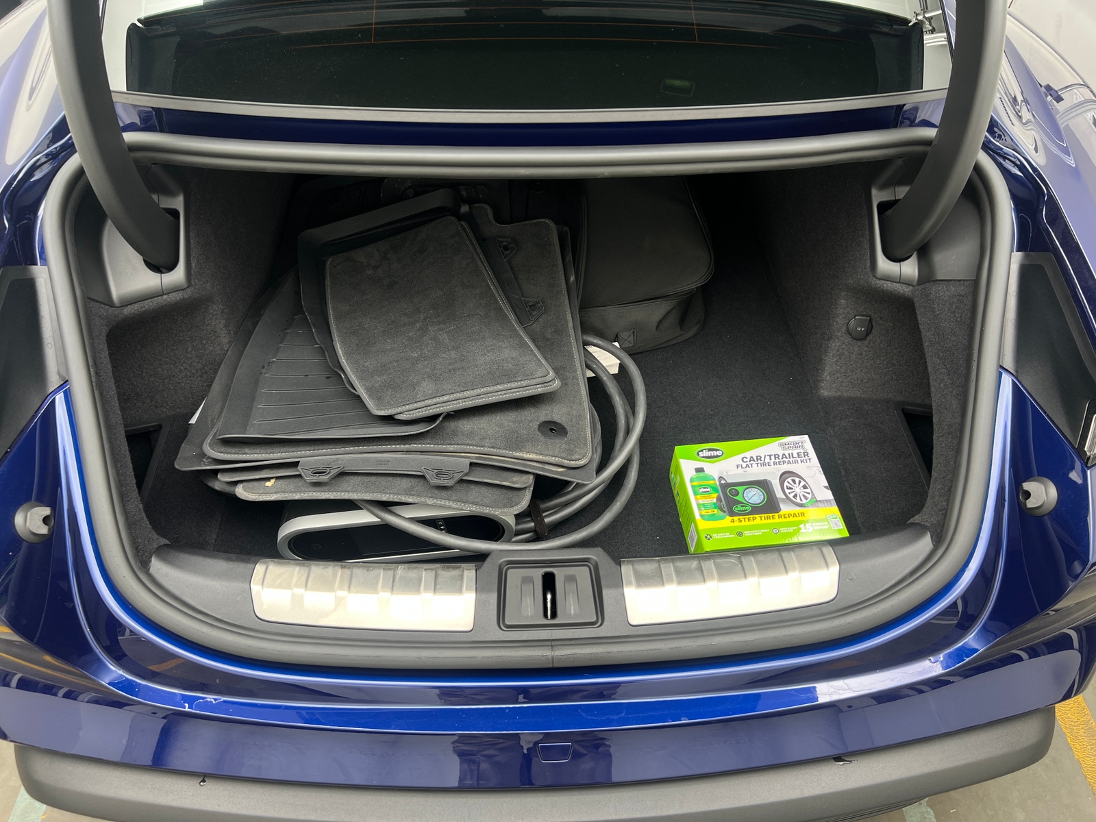 Thumbnail: 2020 Porsche Taycan - 6