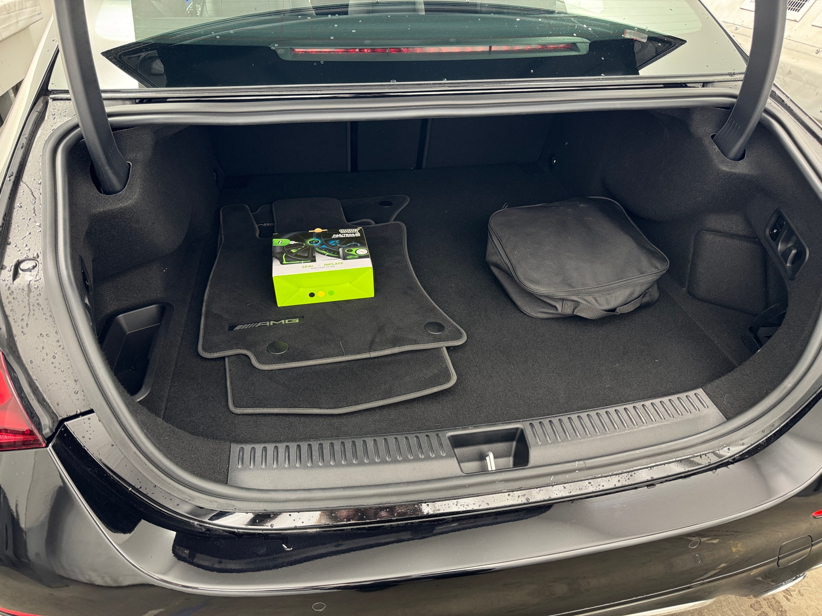 Thumbnail: 2025 Mercedes-Benz E-Class - 6