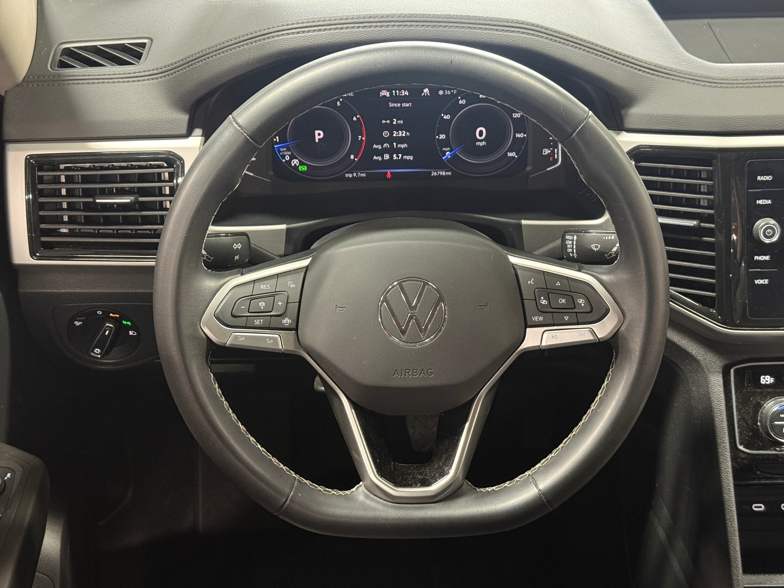 Thumbnail: 2022 Volkswagen Atlas - 4