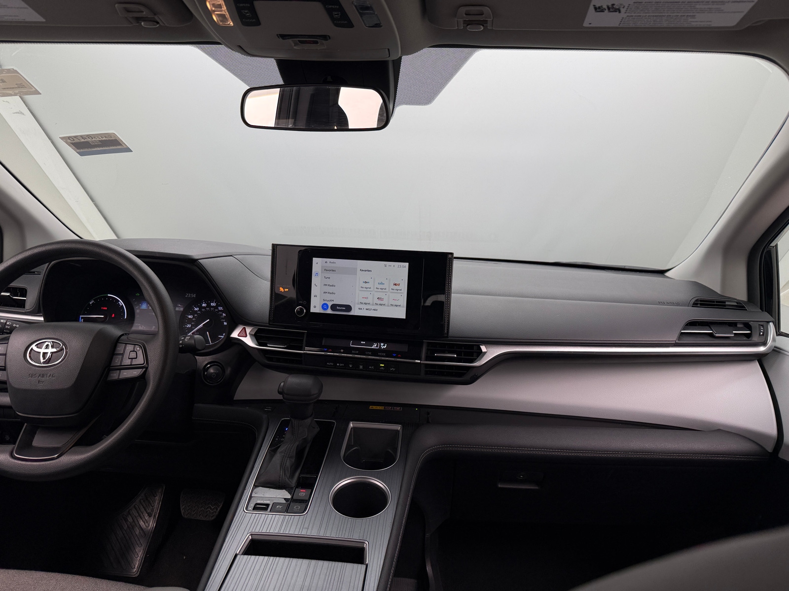 Thumbnail: 2025 Toyota Sienna - 3