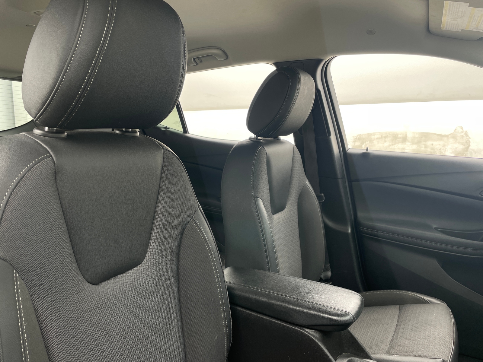 Thumbnail: 2021 Buick Encore GX - 2