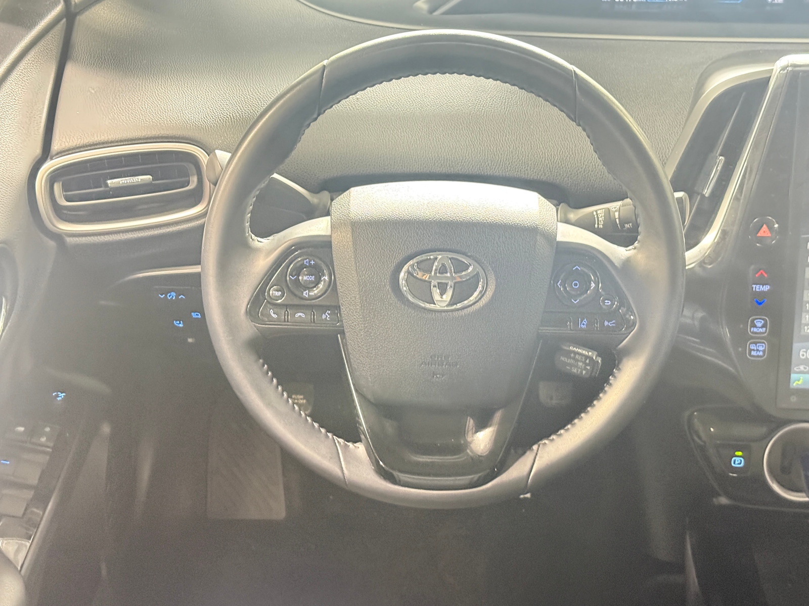 Thumbnail: 2022 Toyota Prius Prime - 4