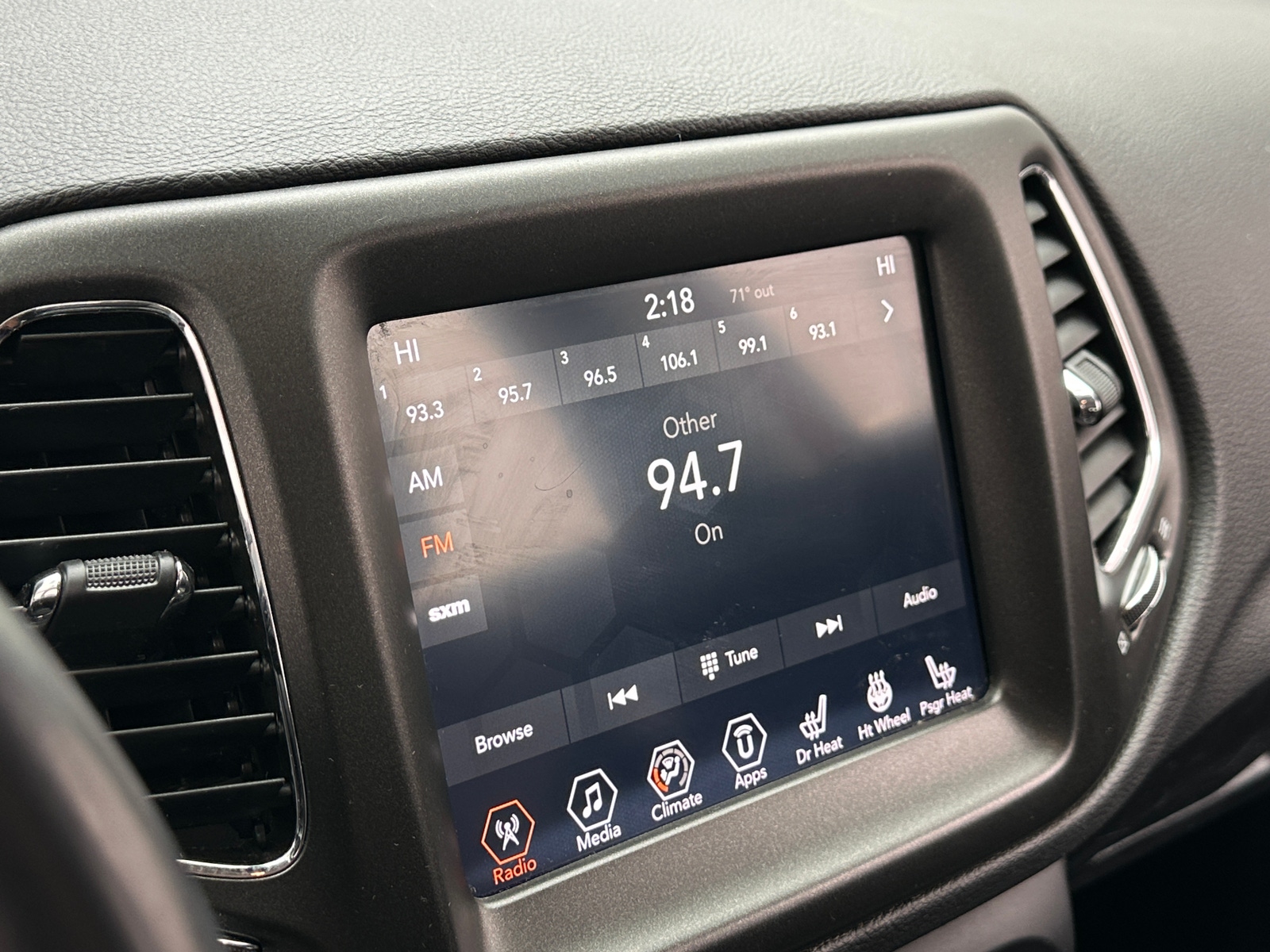 Thumbnail: 2018 Jeep Compass - 3