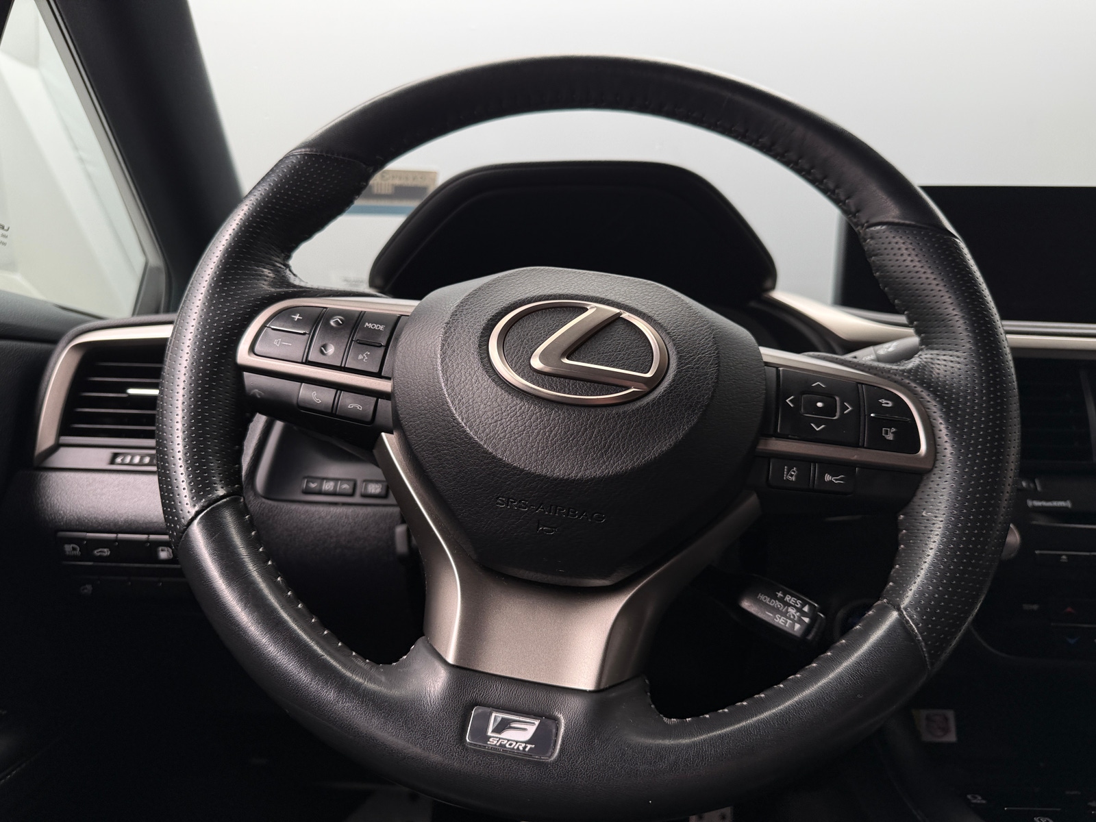 Thumbnail: 2022 Lexus RX - 4