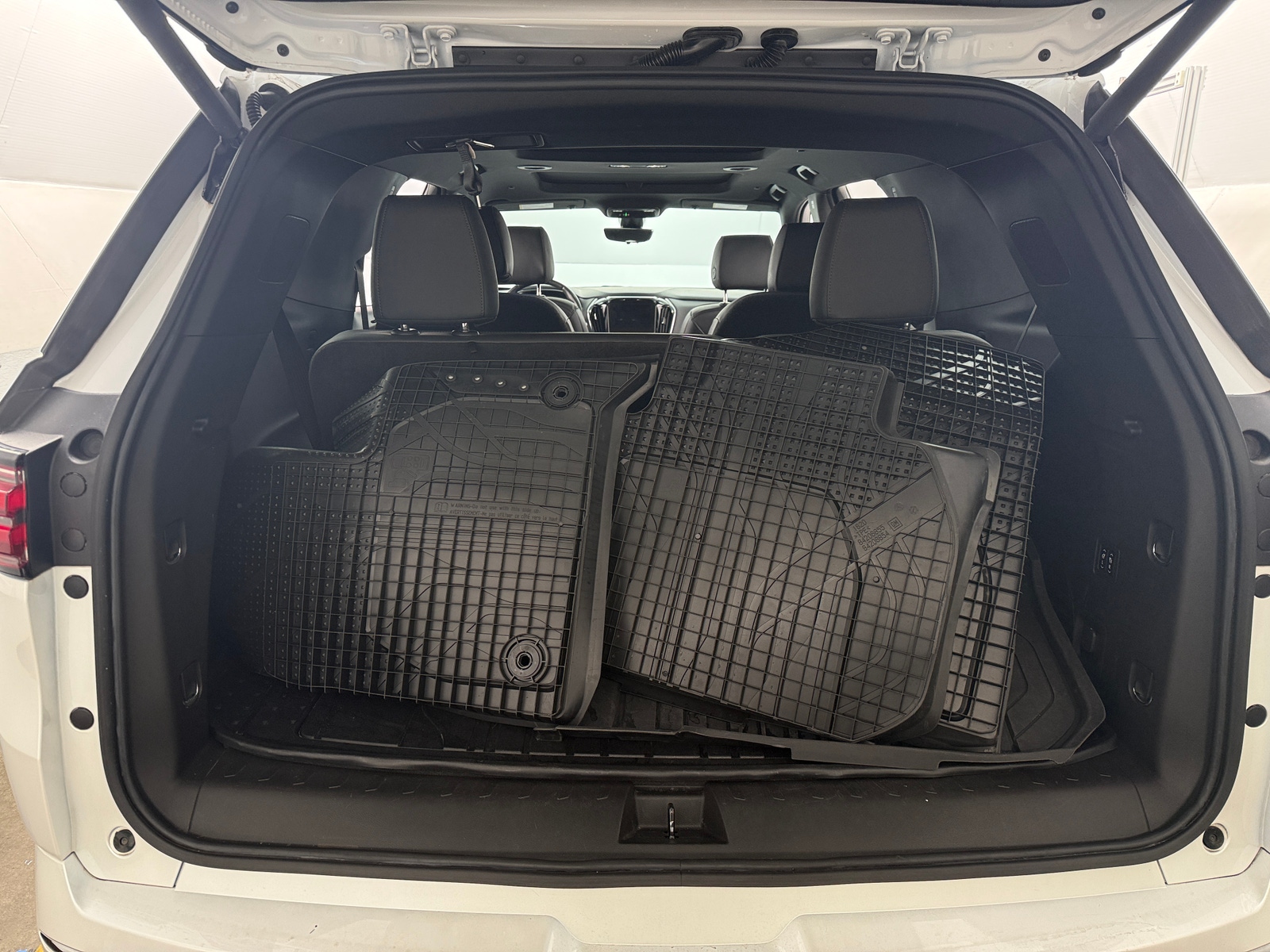 Thumbnail: 2022 Chevrolet Traverse - 6