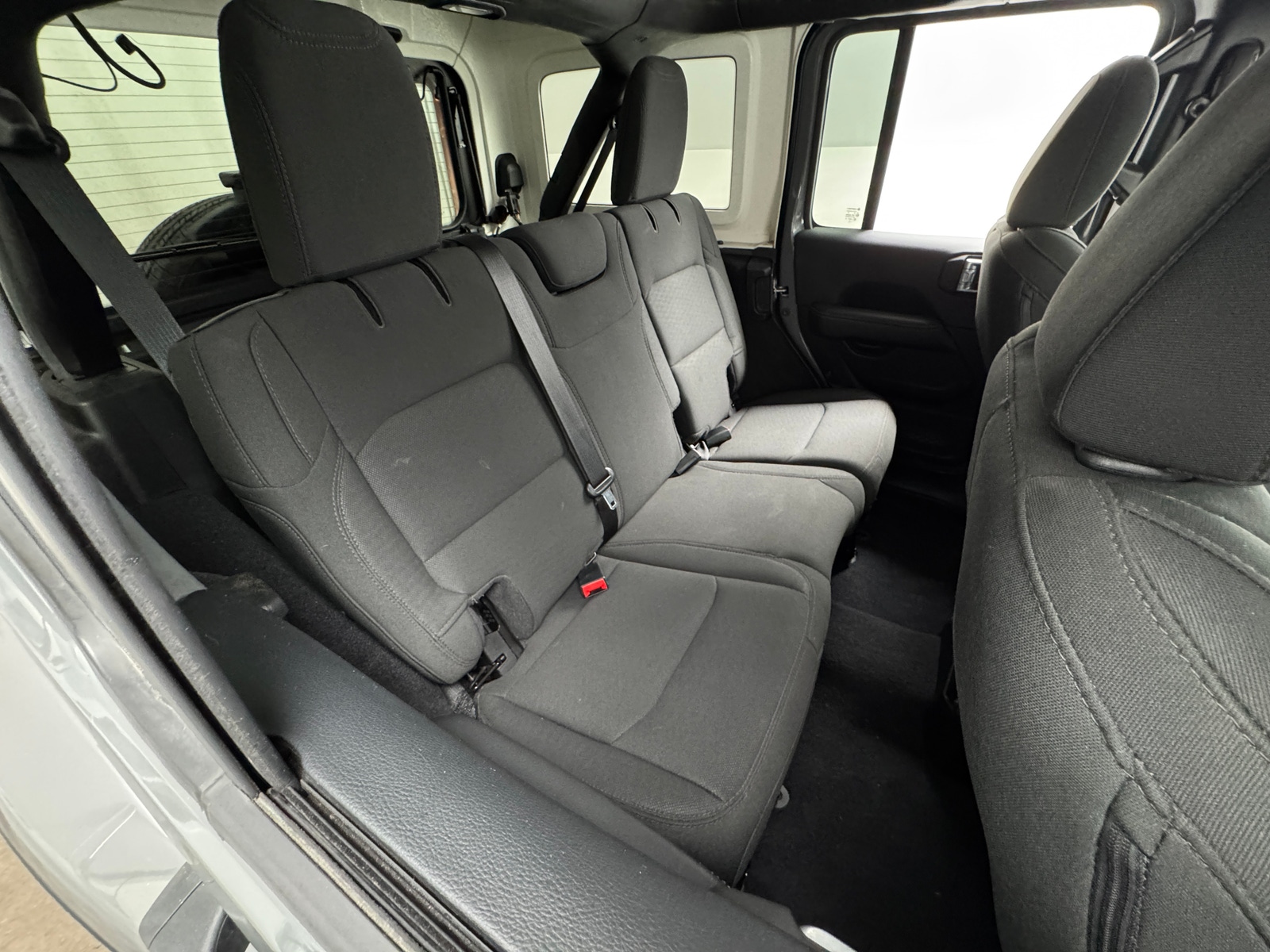 Thumbnail: 2019 Jeep Wrangler - 6