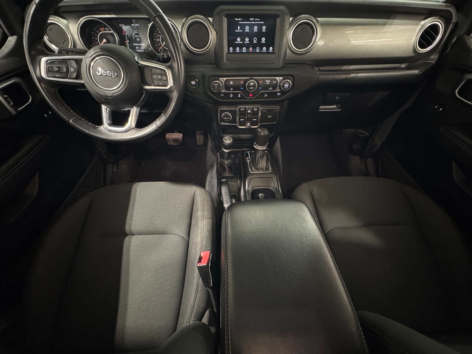 Thumbnail: 2019 Jeep Wrangler - 3