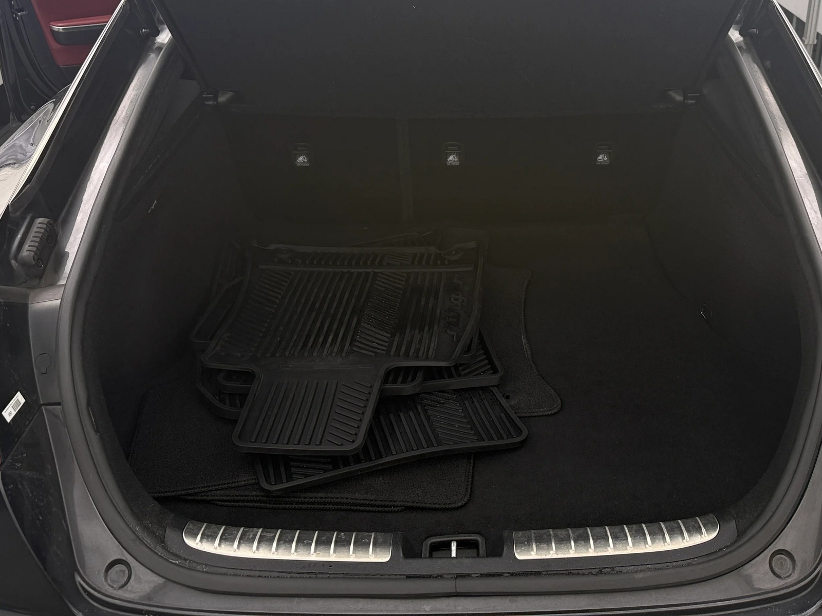 Thumbnail: 2023 Kia Stinger - 6