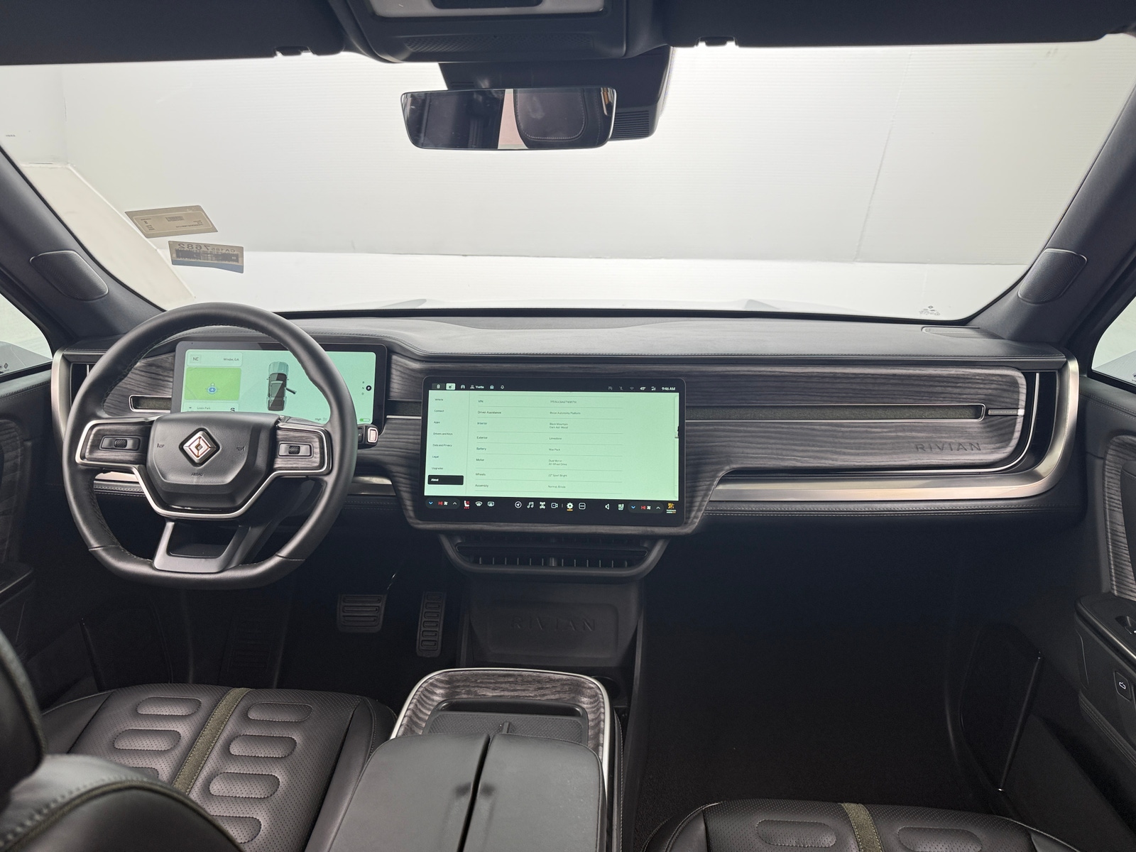 Thumbnail: 2026 Rivian R1S - 2