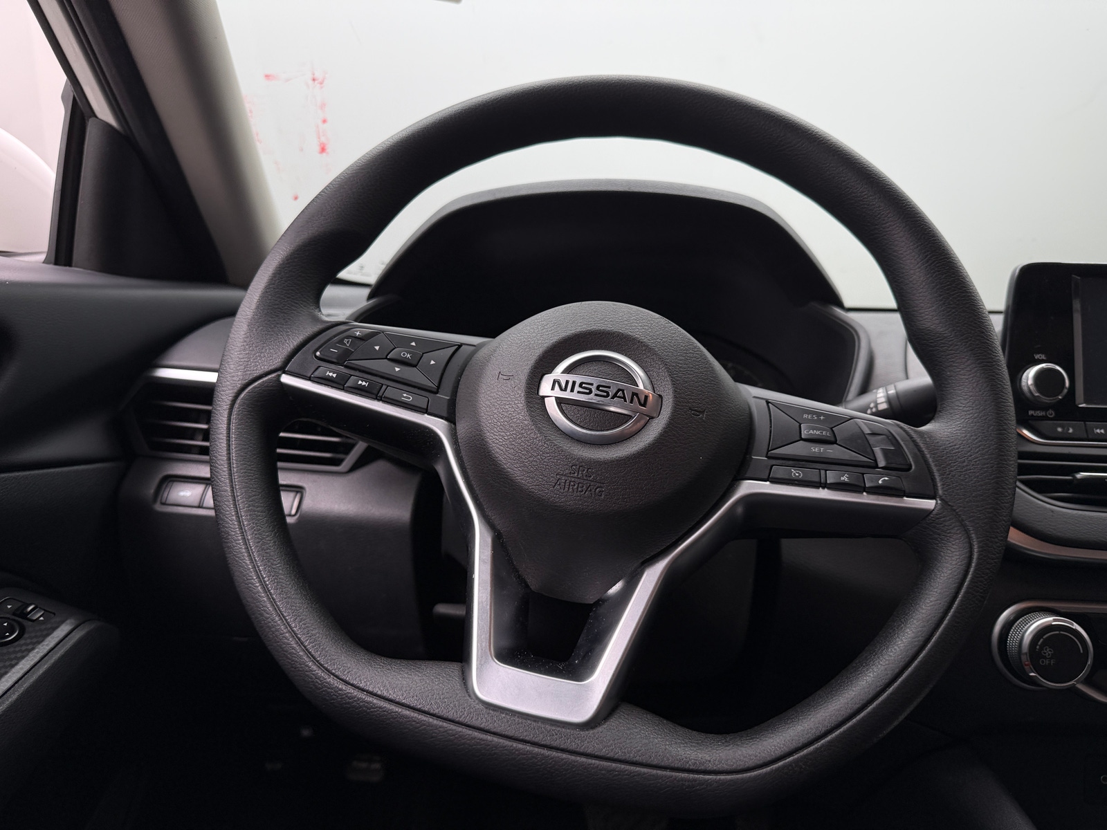 Thumbnail: 2022 Nissan Altima - 5