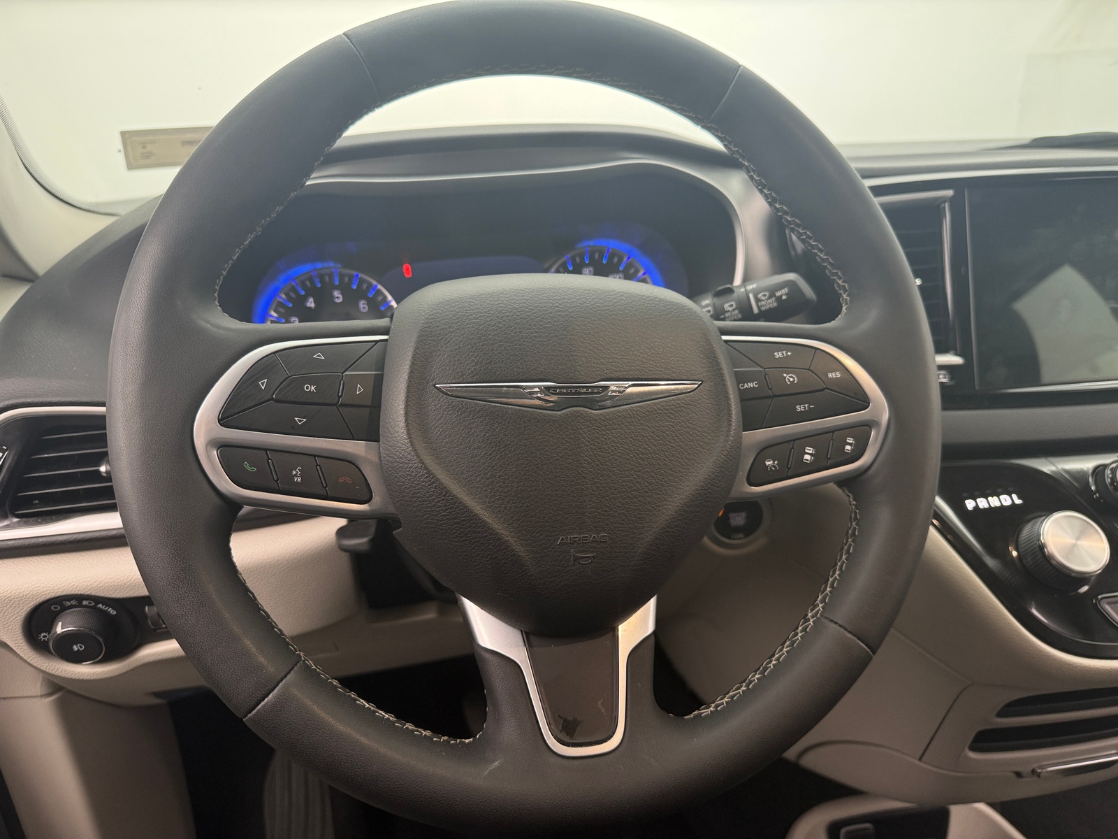 Thumbnail: 2024 Chrysler Pacifica - 4