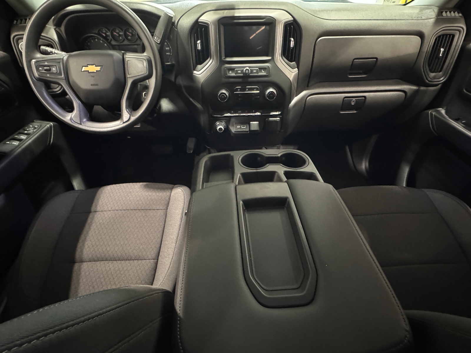 Thumbnail: 2022 Chevrolet Silverado 1500 - 3