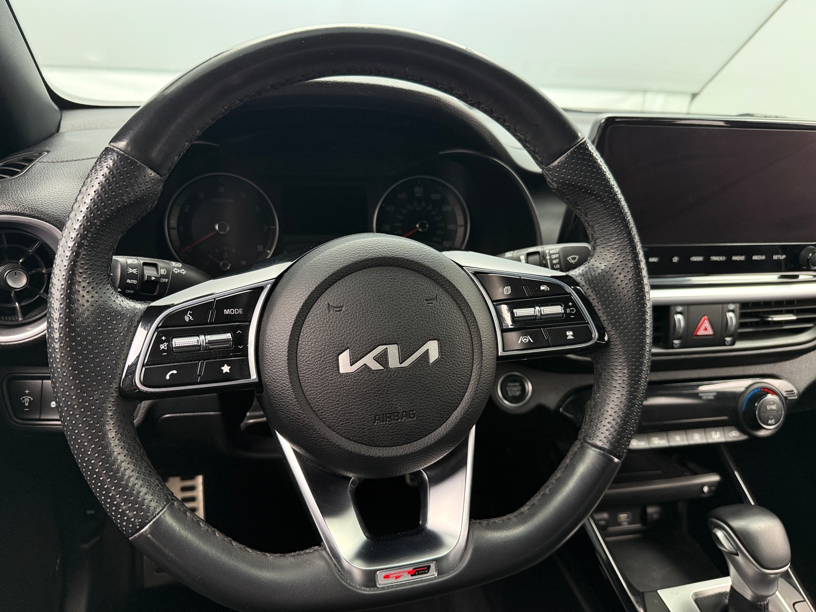 Thumbnail: 2023 Kia Forte - 5