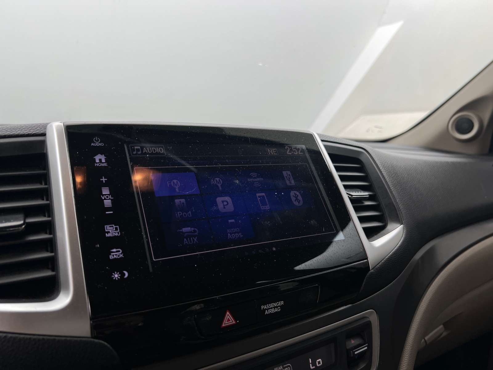 Thumbnail: 2018 Honda Pilot - 3