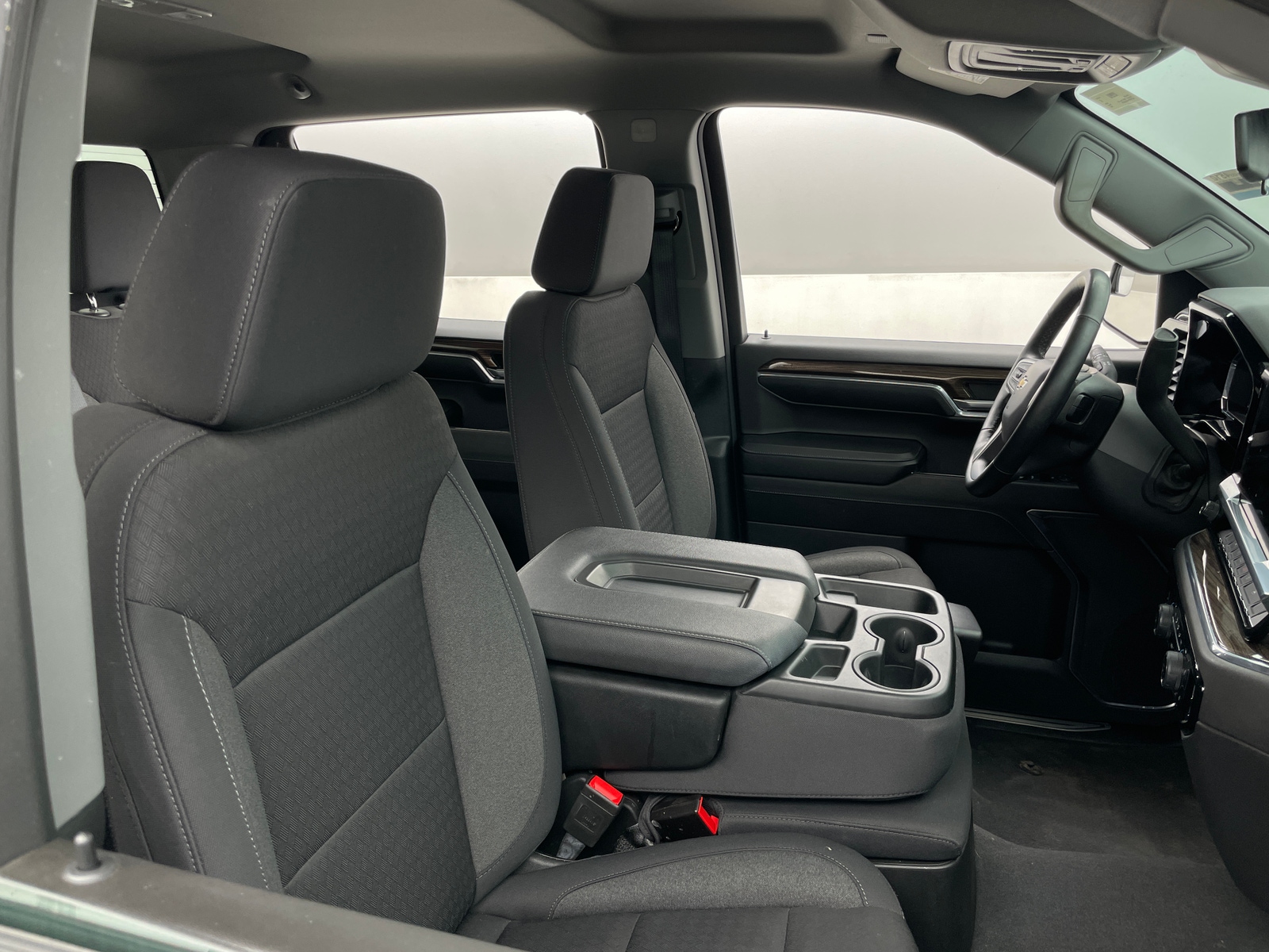 Thumbnail: 2024 Chevrolet Silverado 1500 - 2